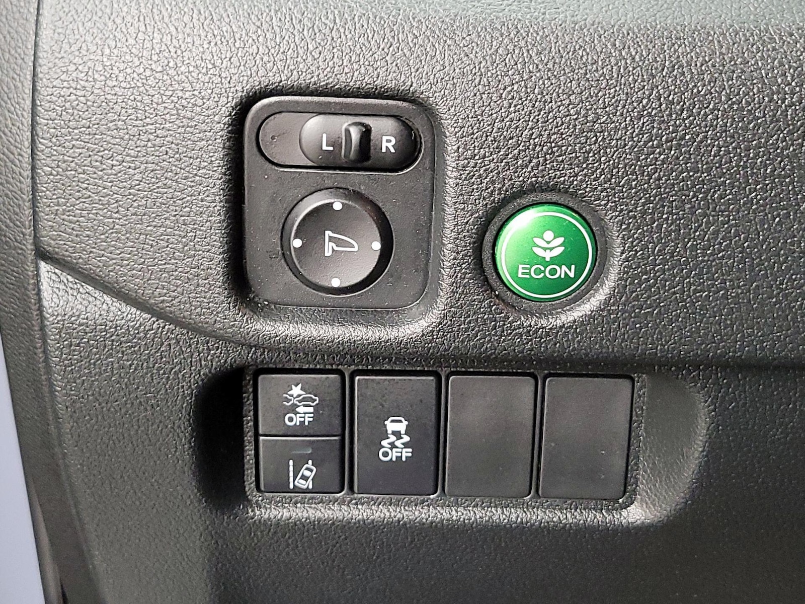 2022 Honda Pilot SE - Photo 14