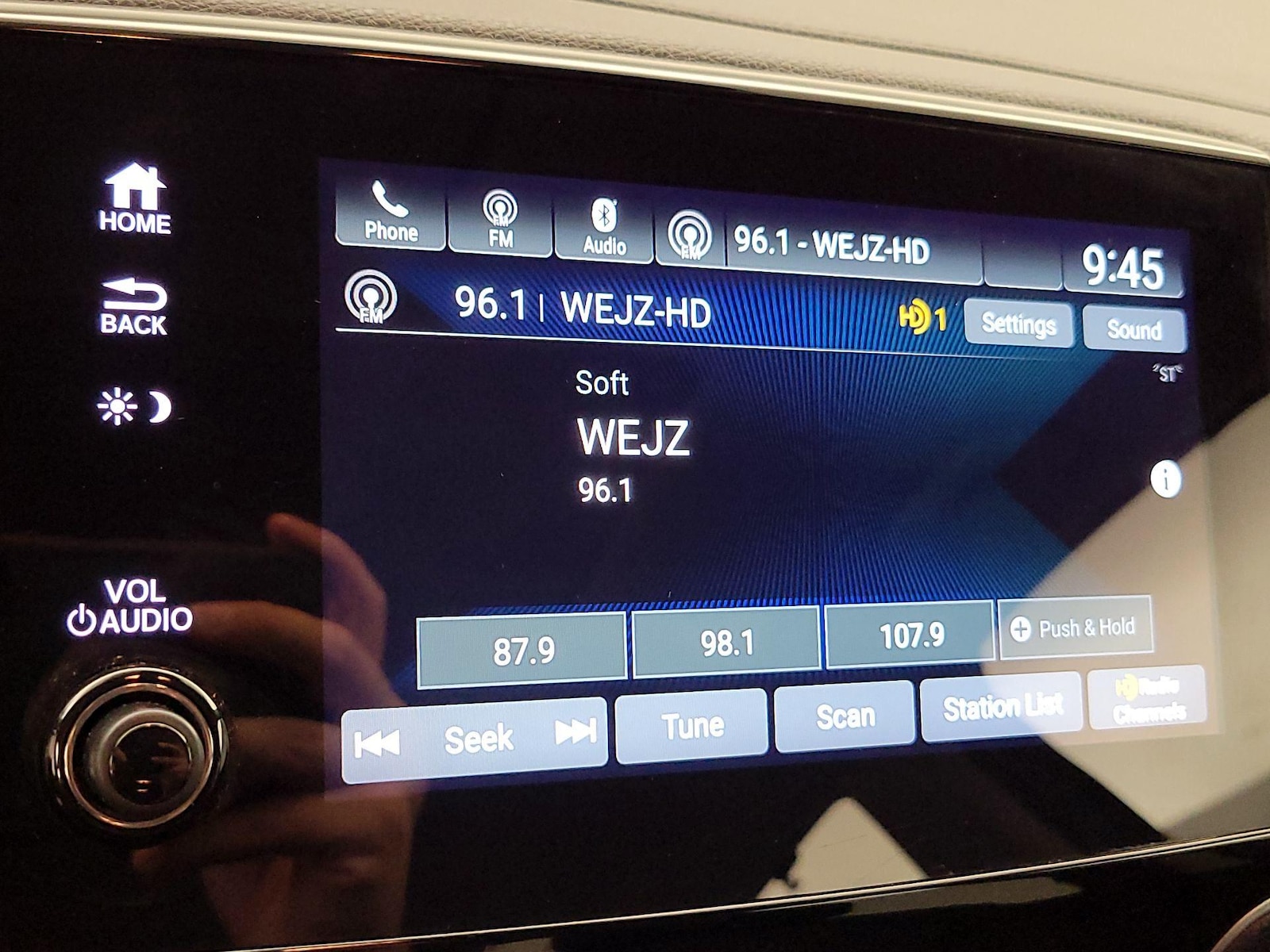 2022 Honda Pilot SE - Photo 16