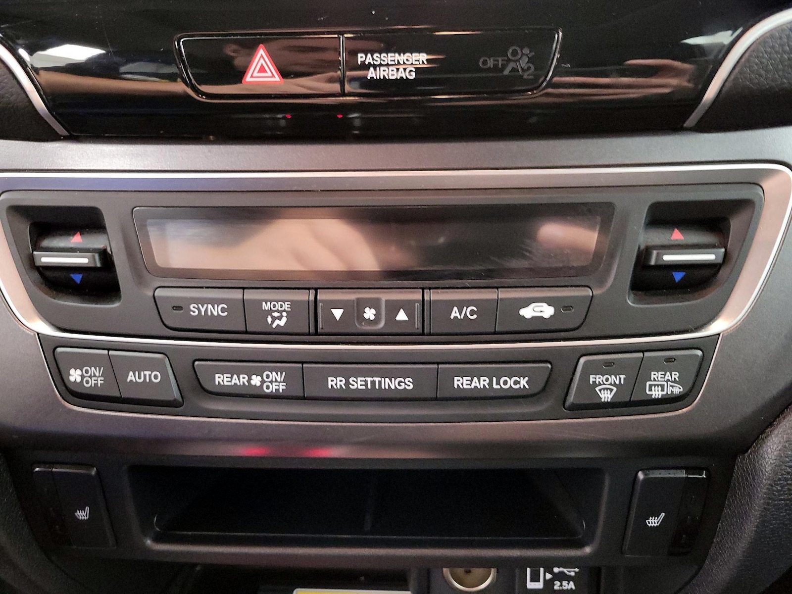 2022 Honda Pilot SE - Photo 17