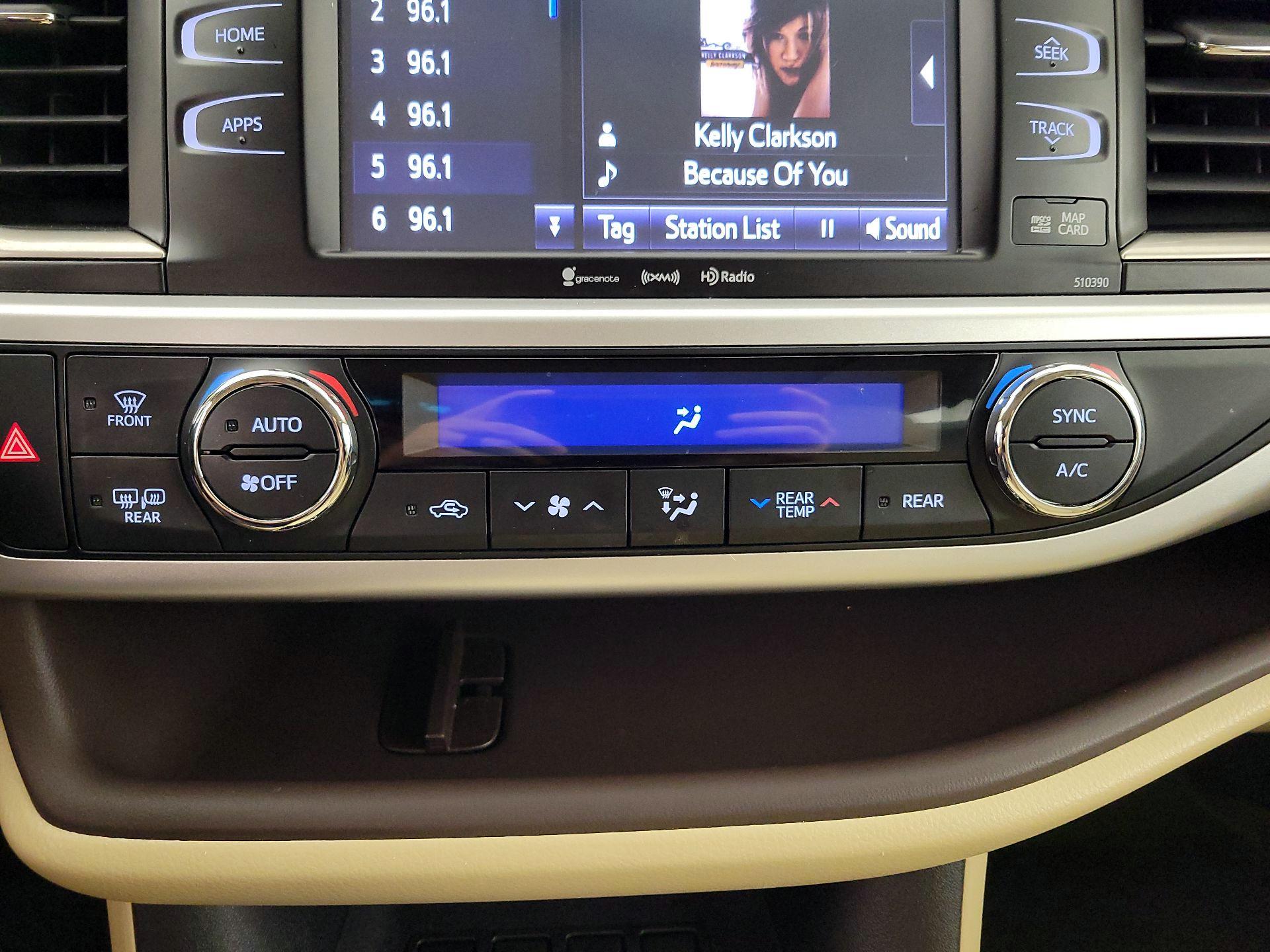 Thumbnail: 2019 Toyota Highlander - 16
