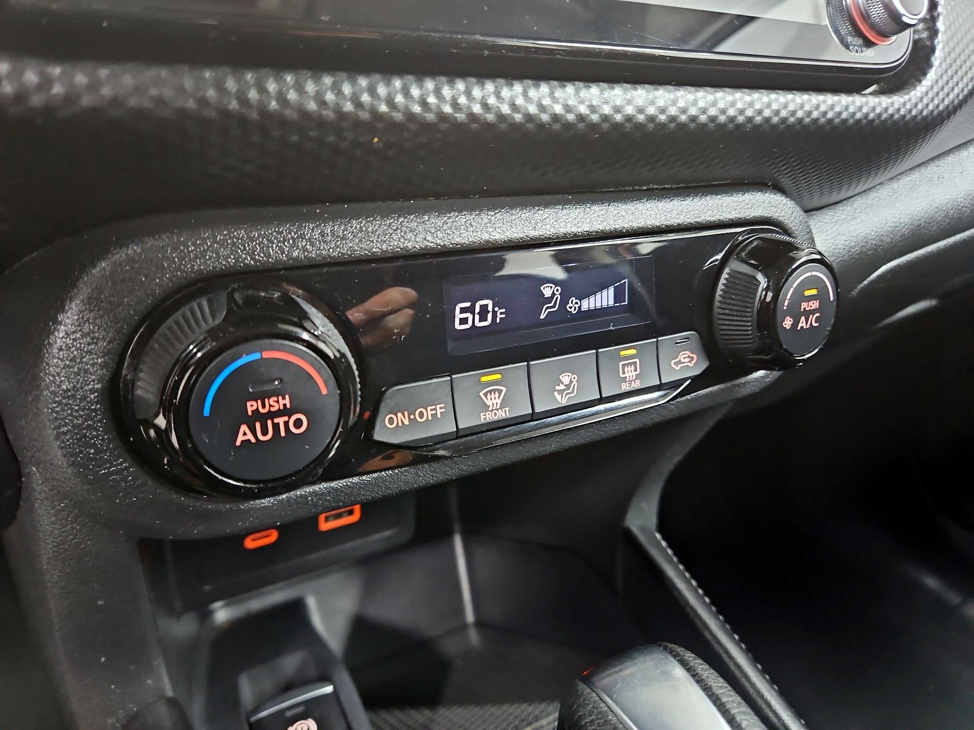 Thumbnail: 2021 Nissan Kicks - 15