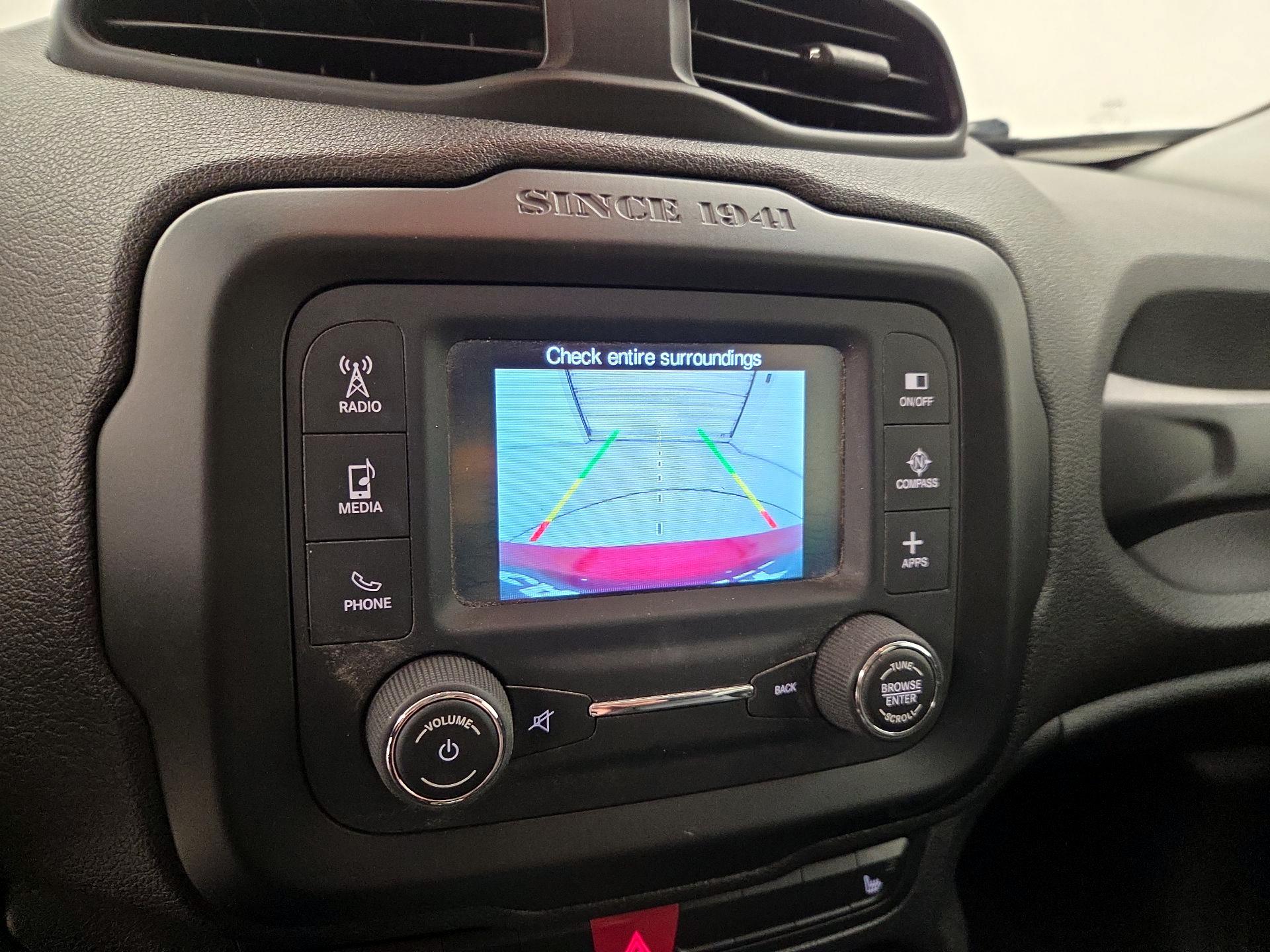 Thumbnail: 2016 Jeep Renegade - 14