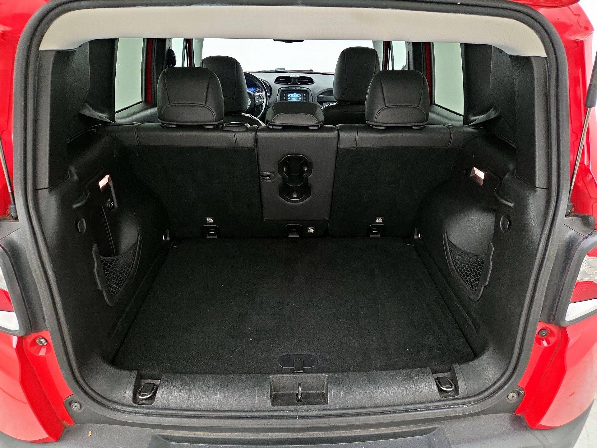 Thumbnail: 2016 Jeep Renegade - 20