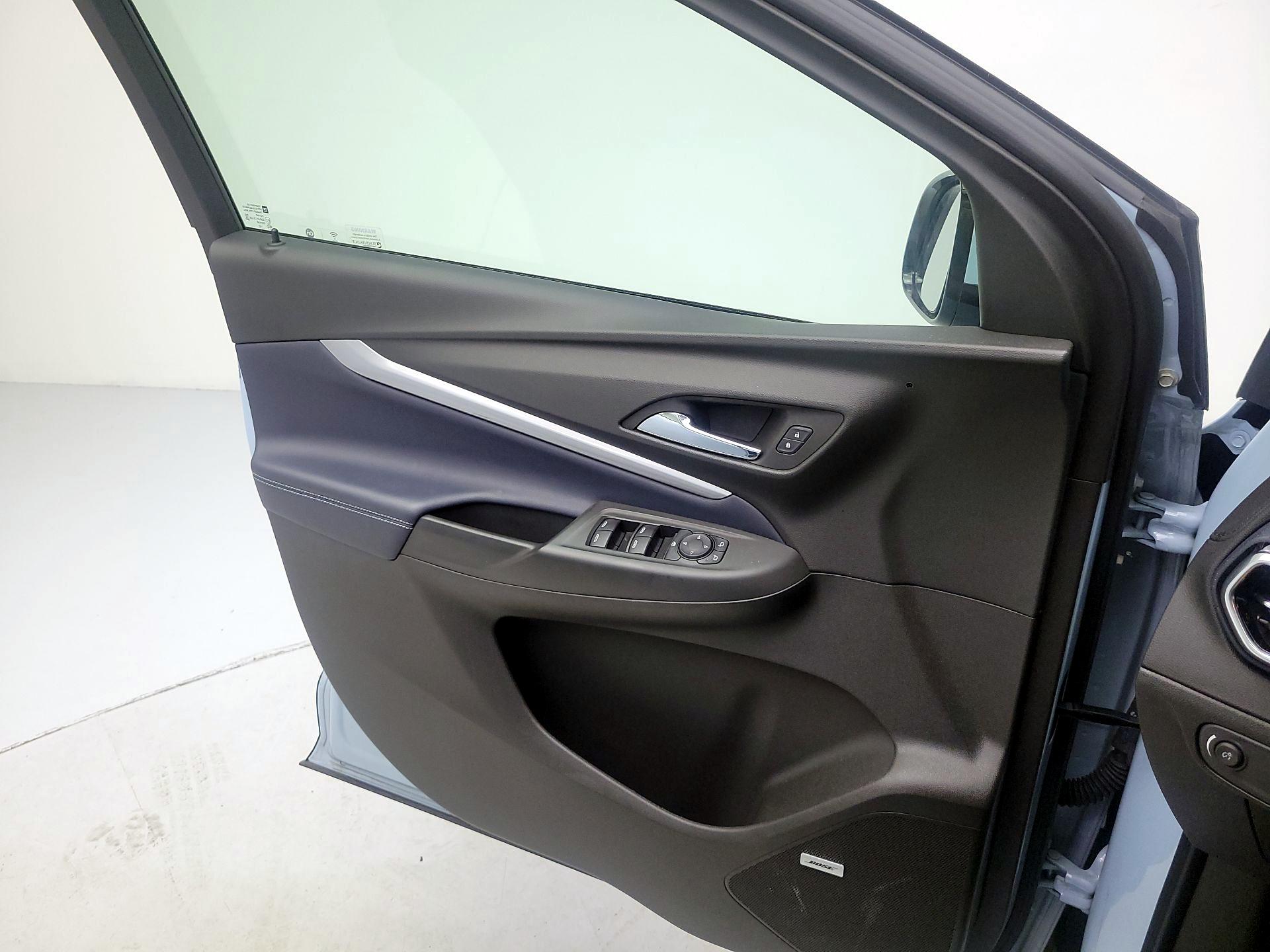 Thumbnail: 2022 Chevrolet Bolt EUV - 12