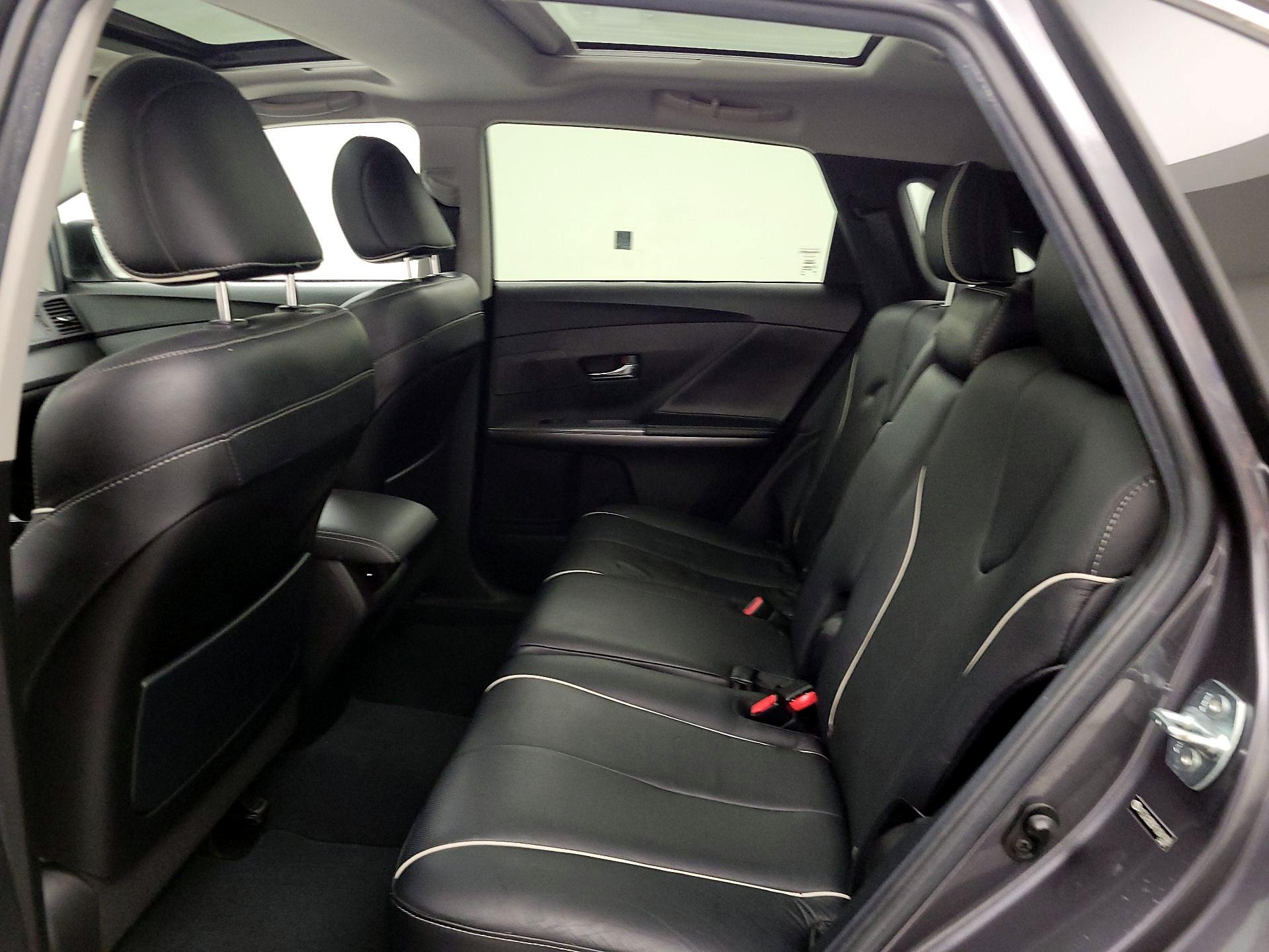 Thumbnail: 2015 Toyota Venza - 20