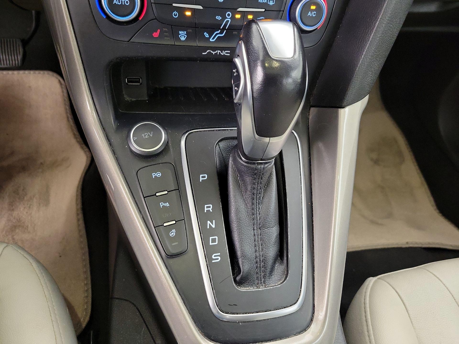 Thumbnail: 2018 Ford Focus - 18