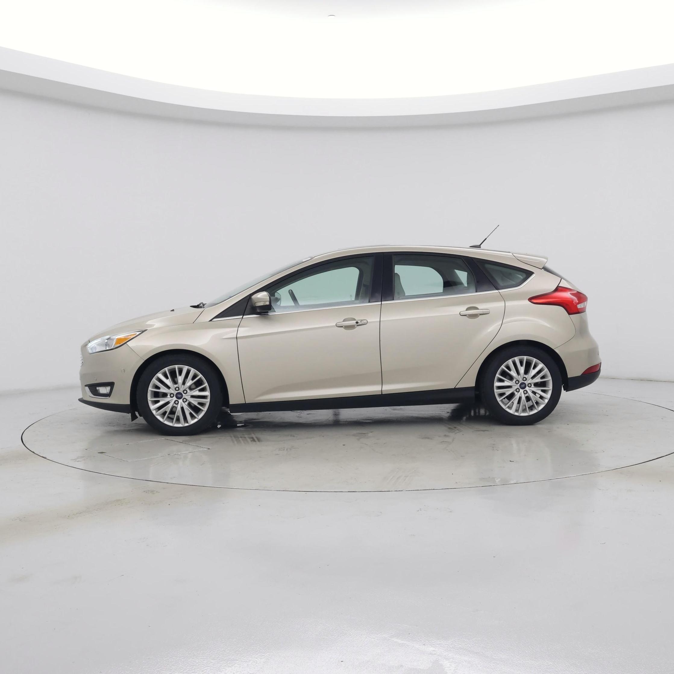 Thumbnail: 2018 Ford Focus - 3