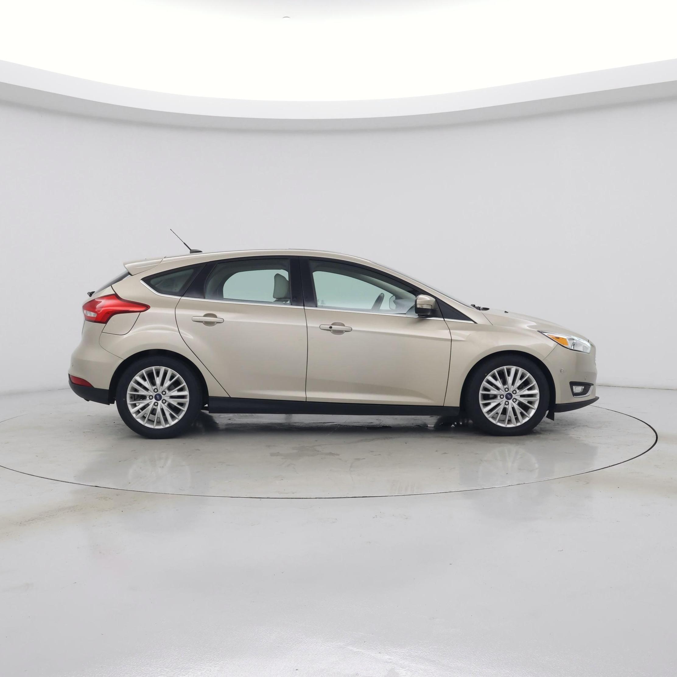 Thumbnail: 2018 Ford Focus - 7