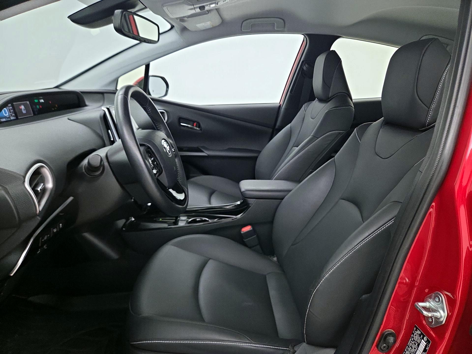 Thumbnail: 2020 Toyota Prius Prime - 11