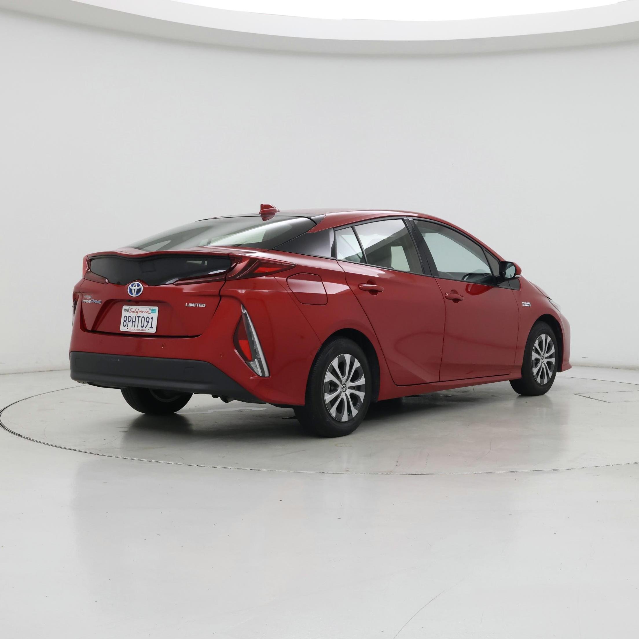 Thumbnail: 2020 Toyota Prius Prime - 8