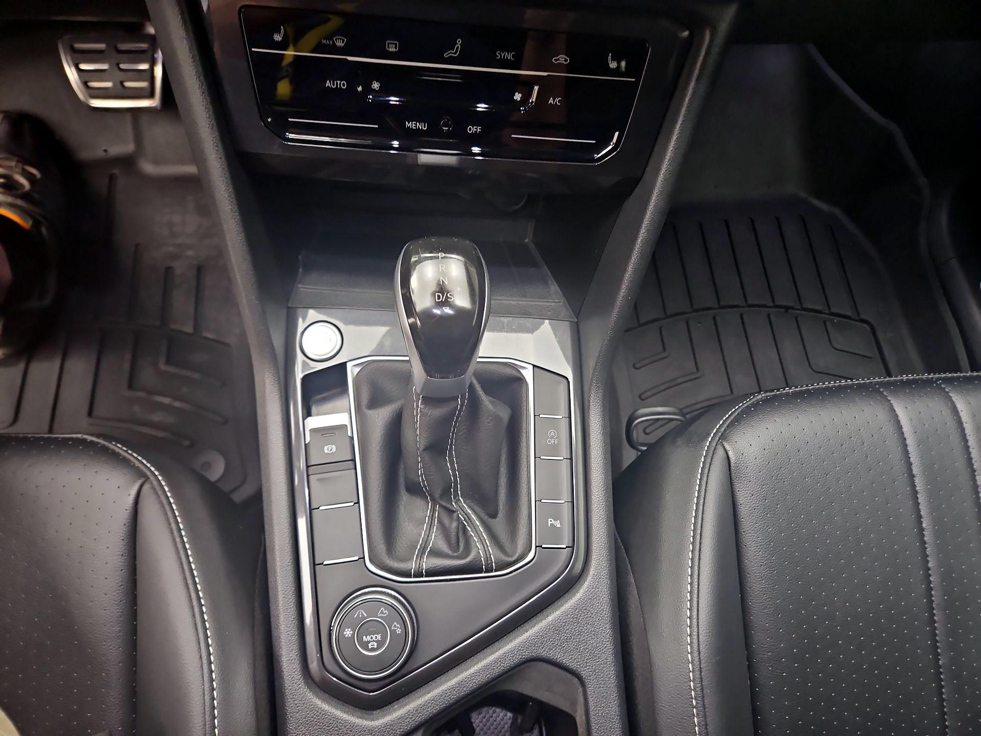 Thumbnail: 2024 Volkswagen Tiguan - 17