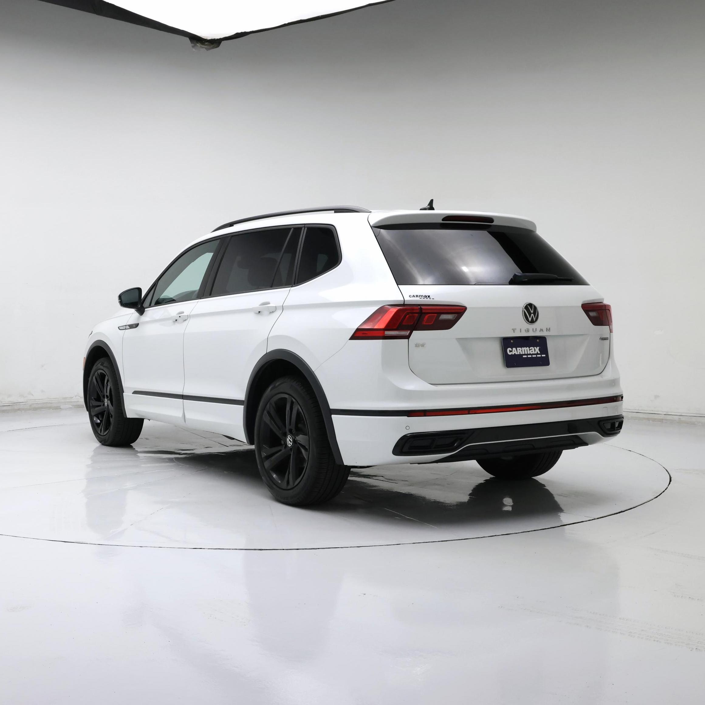 Thumbnail: 2024 Volkswagen Tiguan - 2