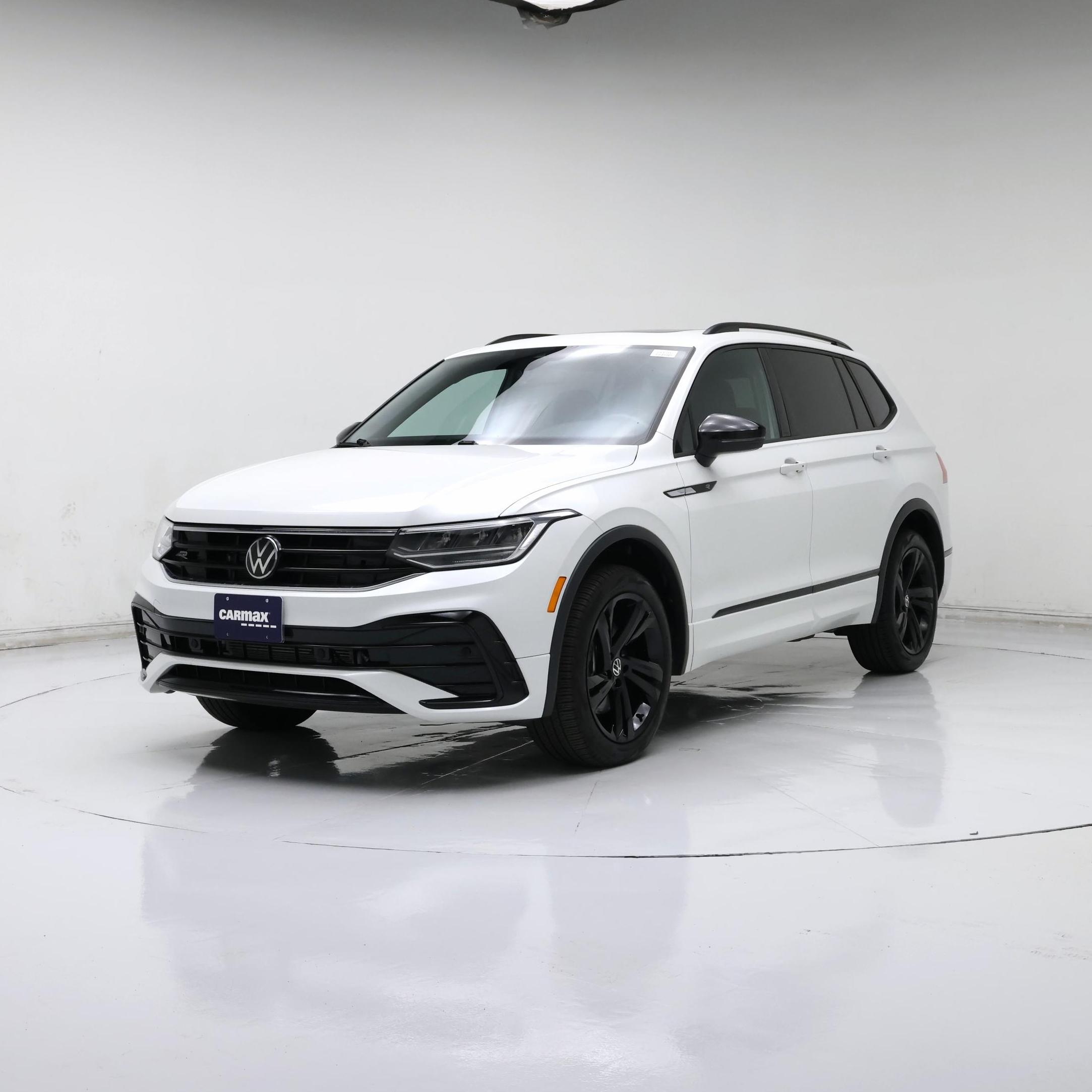 Thumbnail: 2024 Volkswagen Tiguan - 4