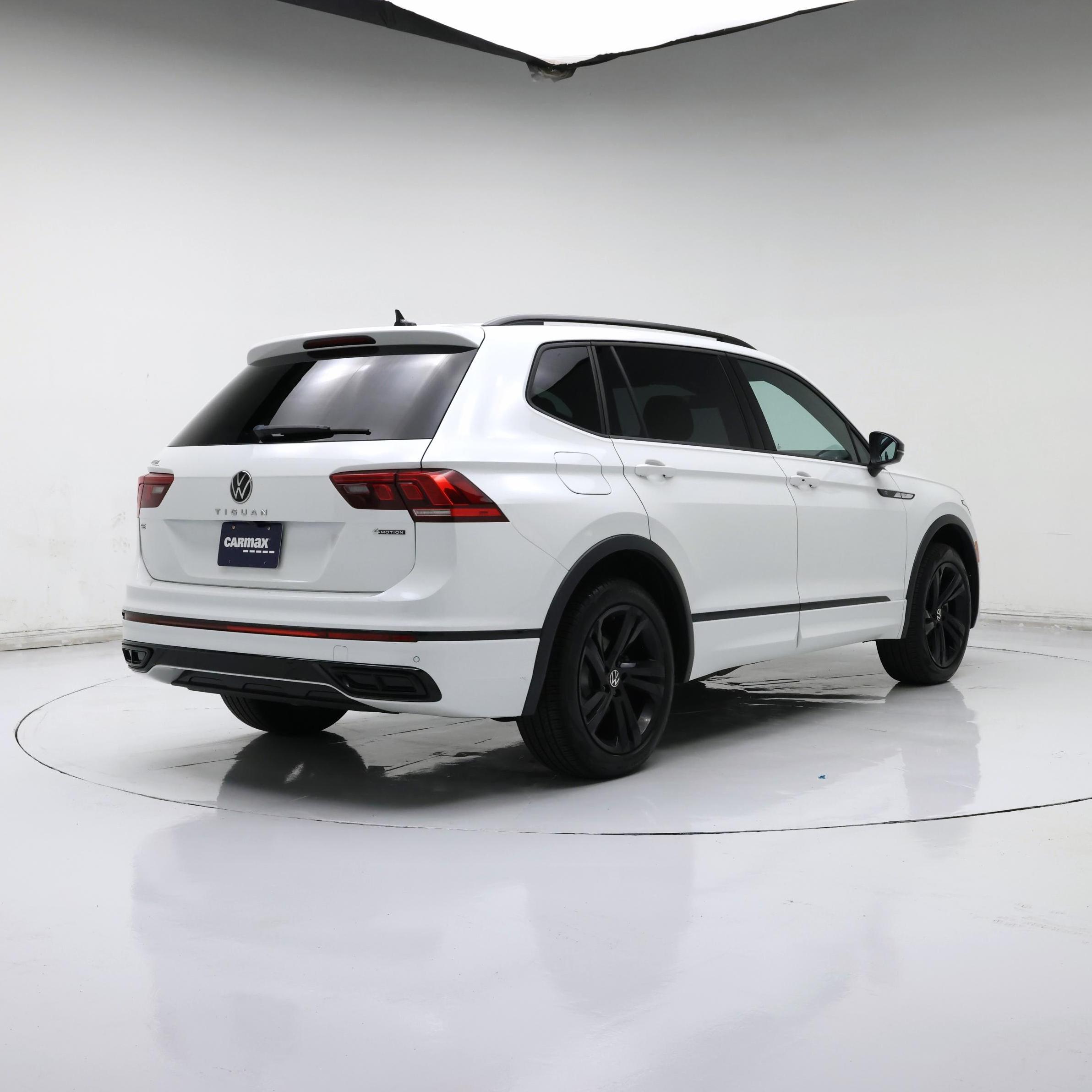 Thumbnail: 2024 Volkswagen Tiguan - 8