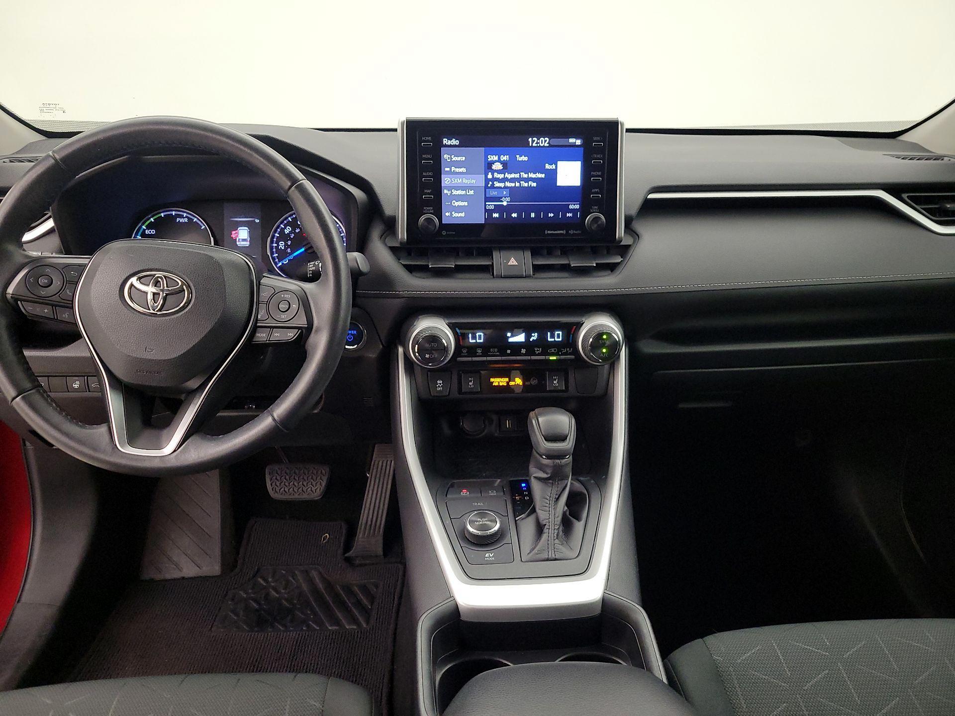 Thumbnail: 2020 Toyota RAV4 - 9
