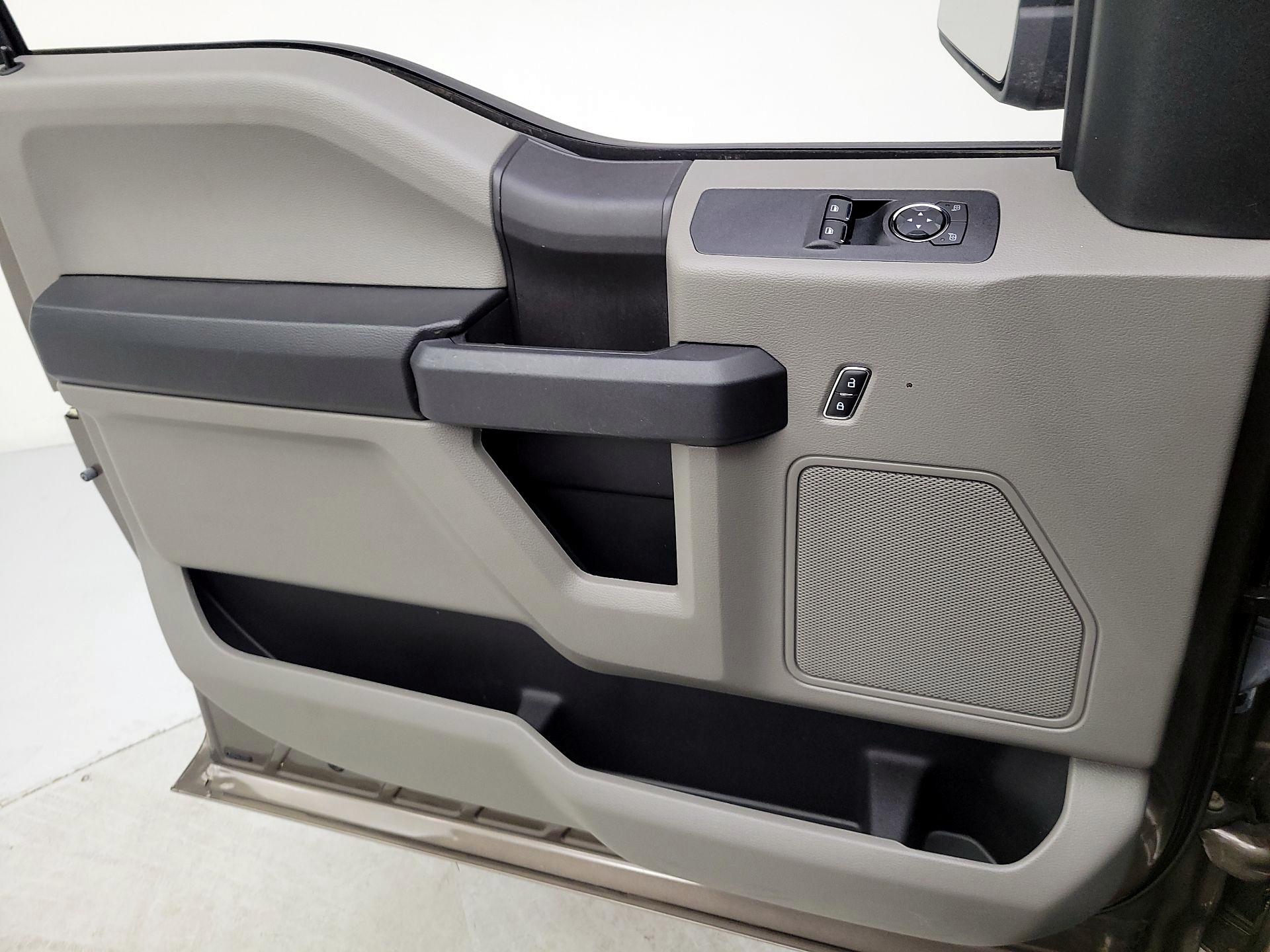 Thumbnail: 2019 Ford F-150 - 12