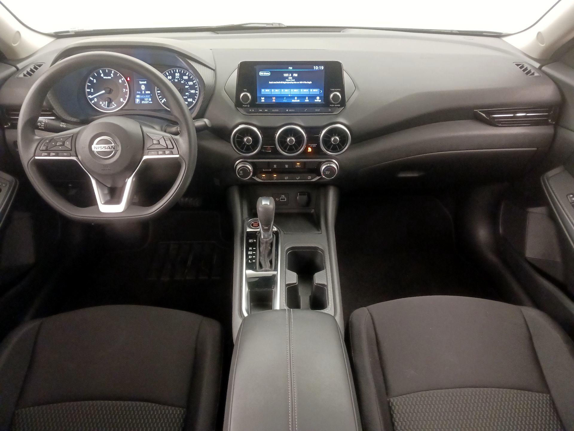 Thumbnail: 2020 Nissan Sentra - 9
