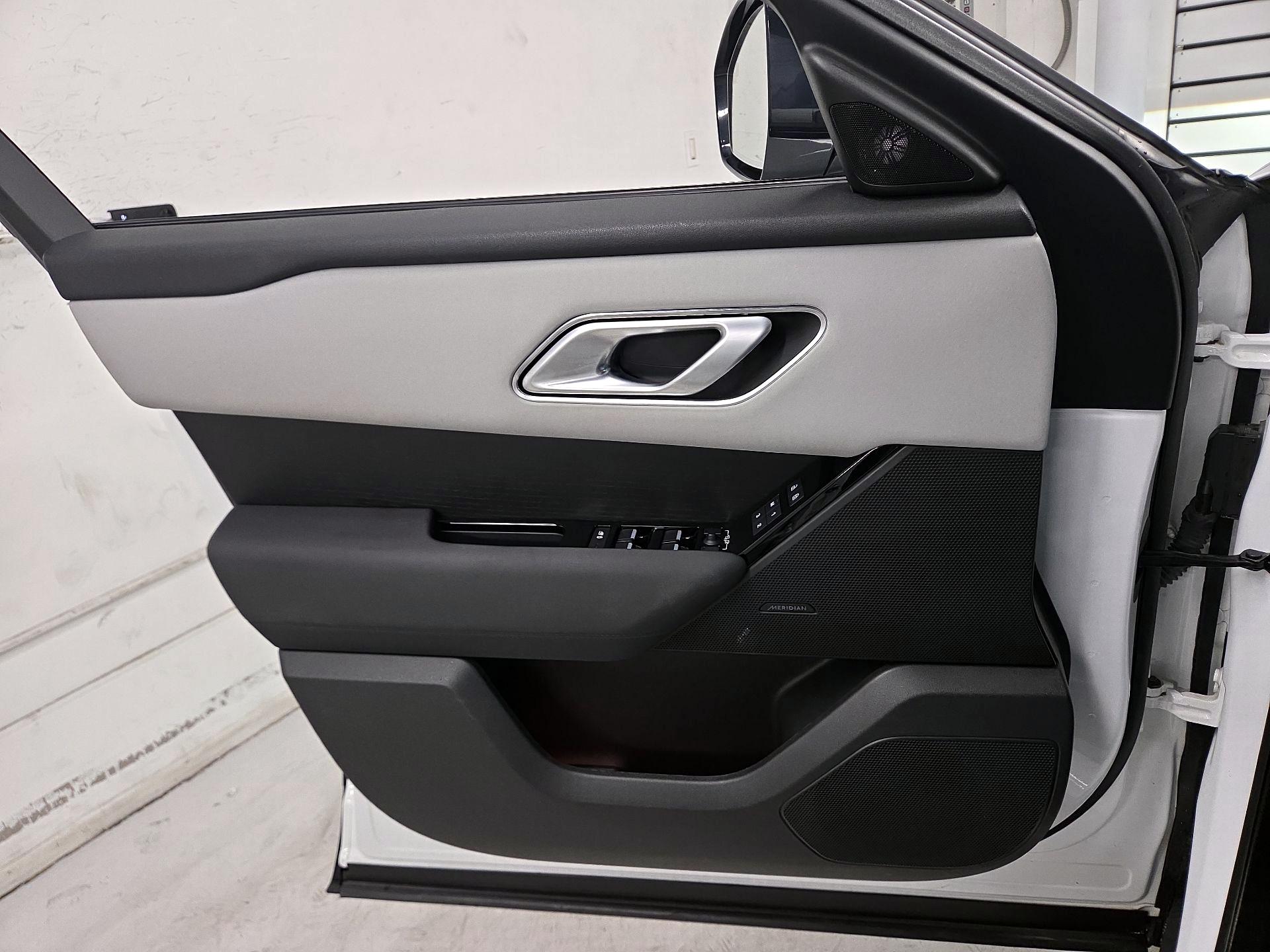 Thumbnail: 2024 Land Rover Range Rover Velar - 12