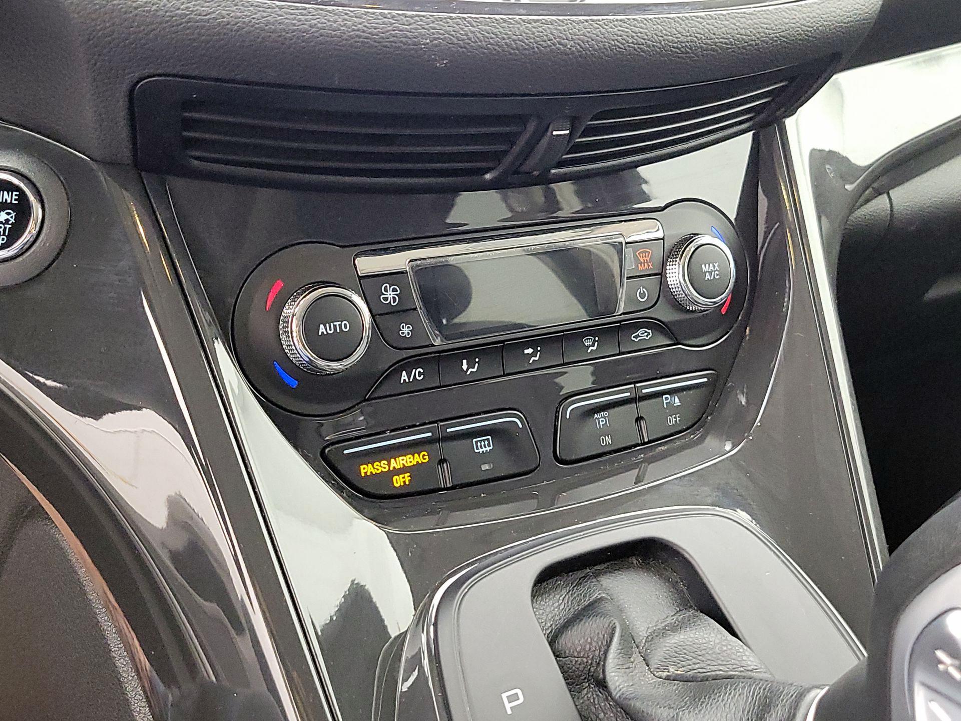 Thumbnail: 2016 Ford Escape - 17
