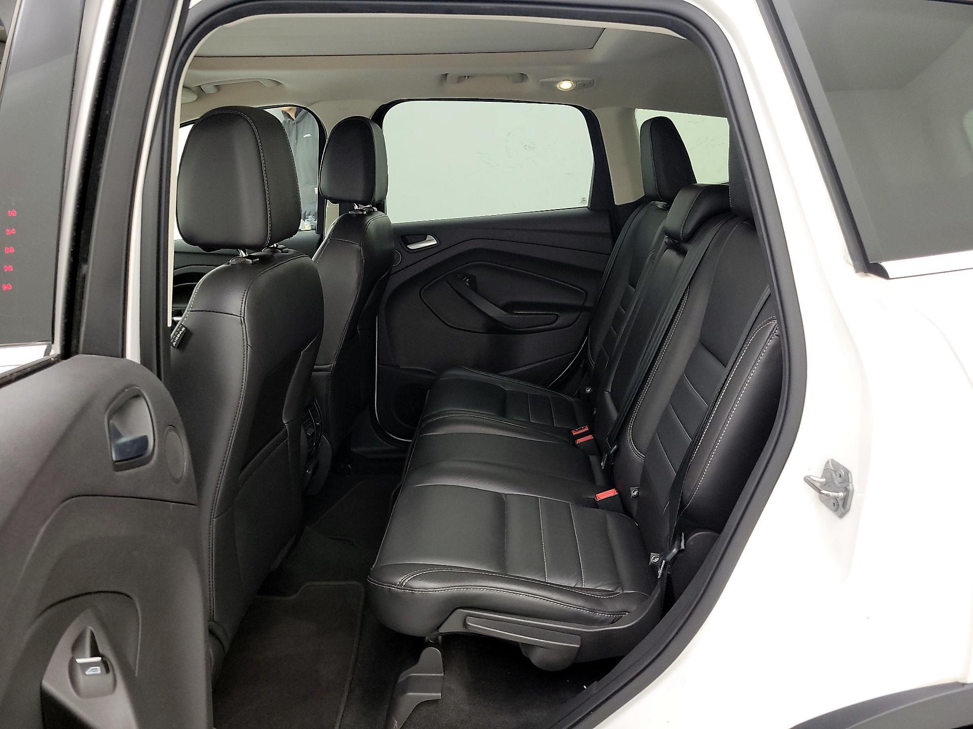 Thumbnail: 2016 Ford Escape - 20