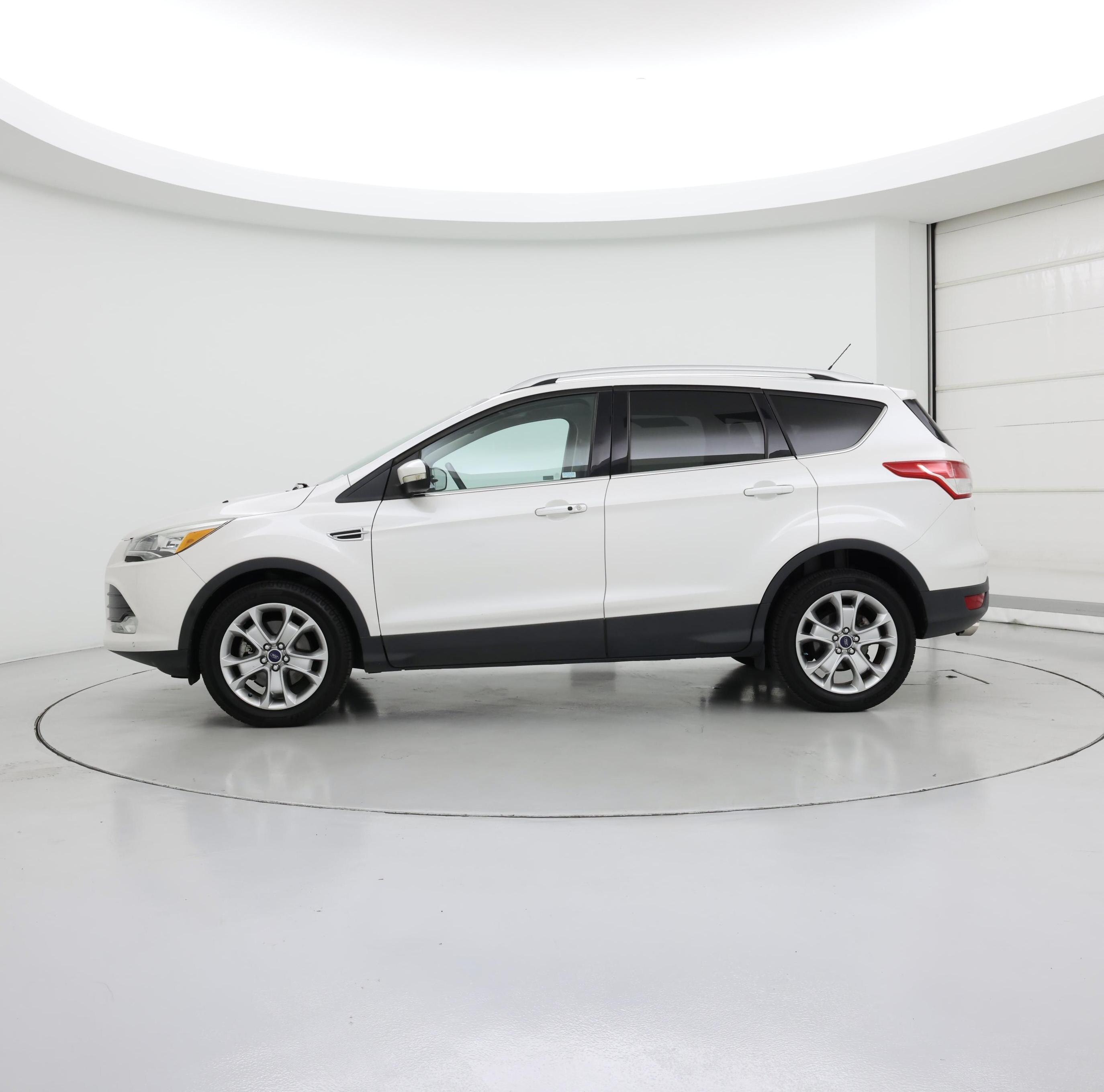 Thumbnail: 2016 Ford Escape - 3