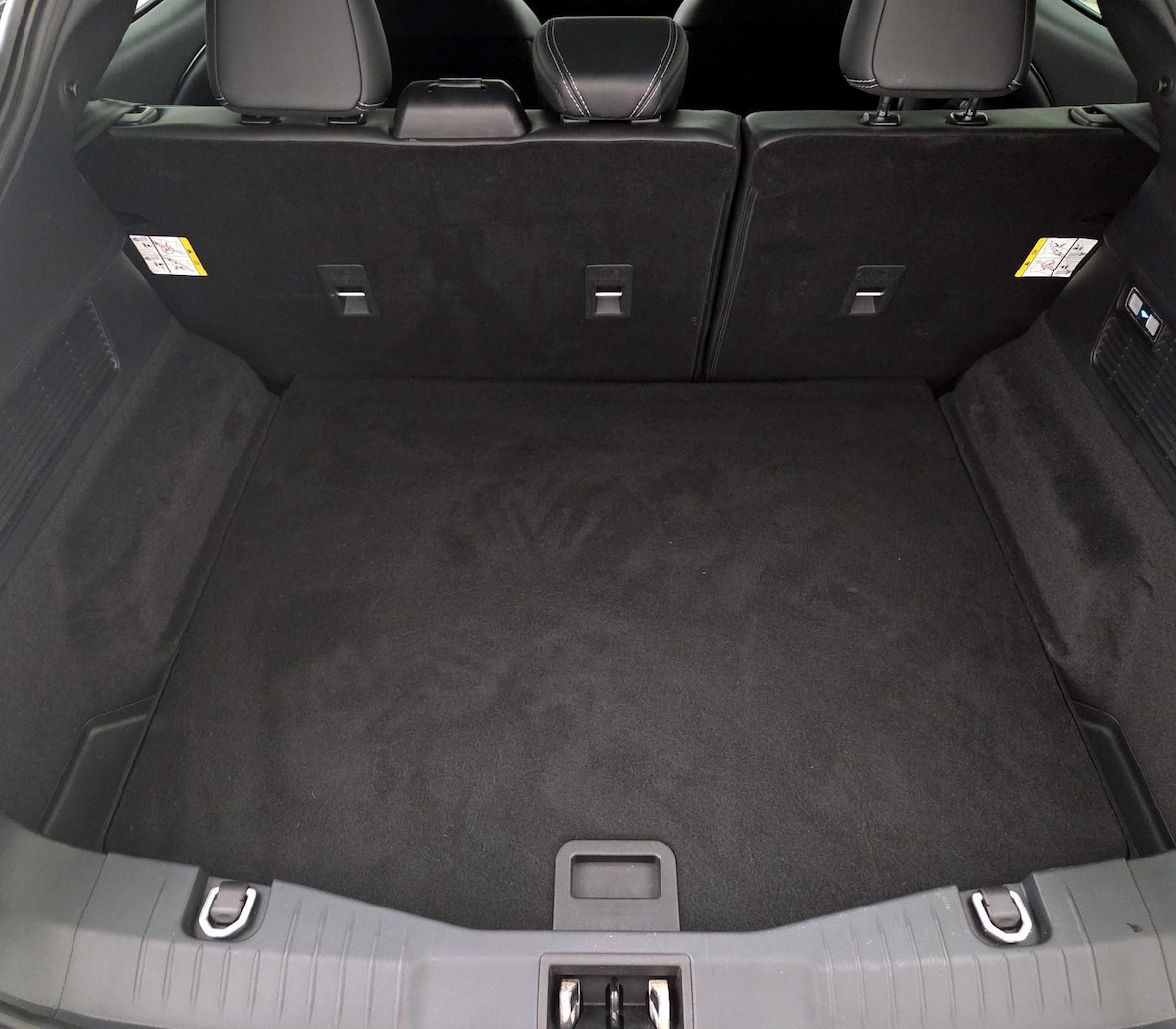 Trunk/Cargo (Seats Up)