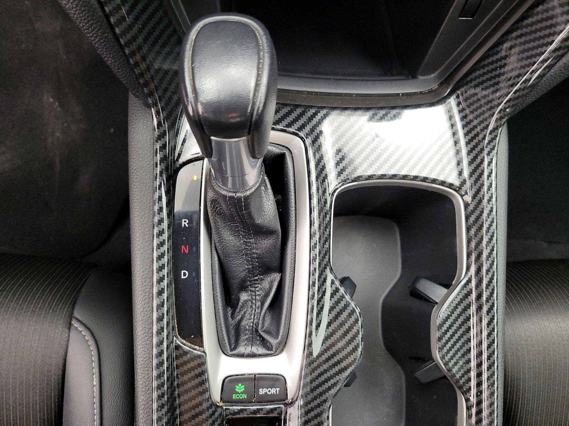 Thumbnail: 2019 Honda Accord - 17