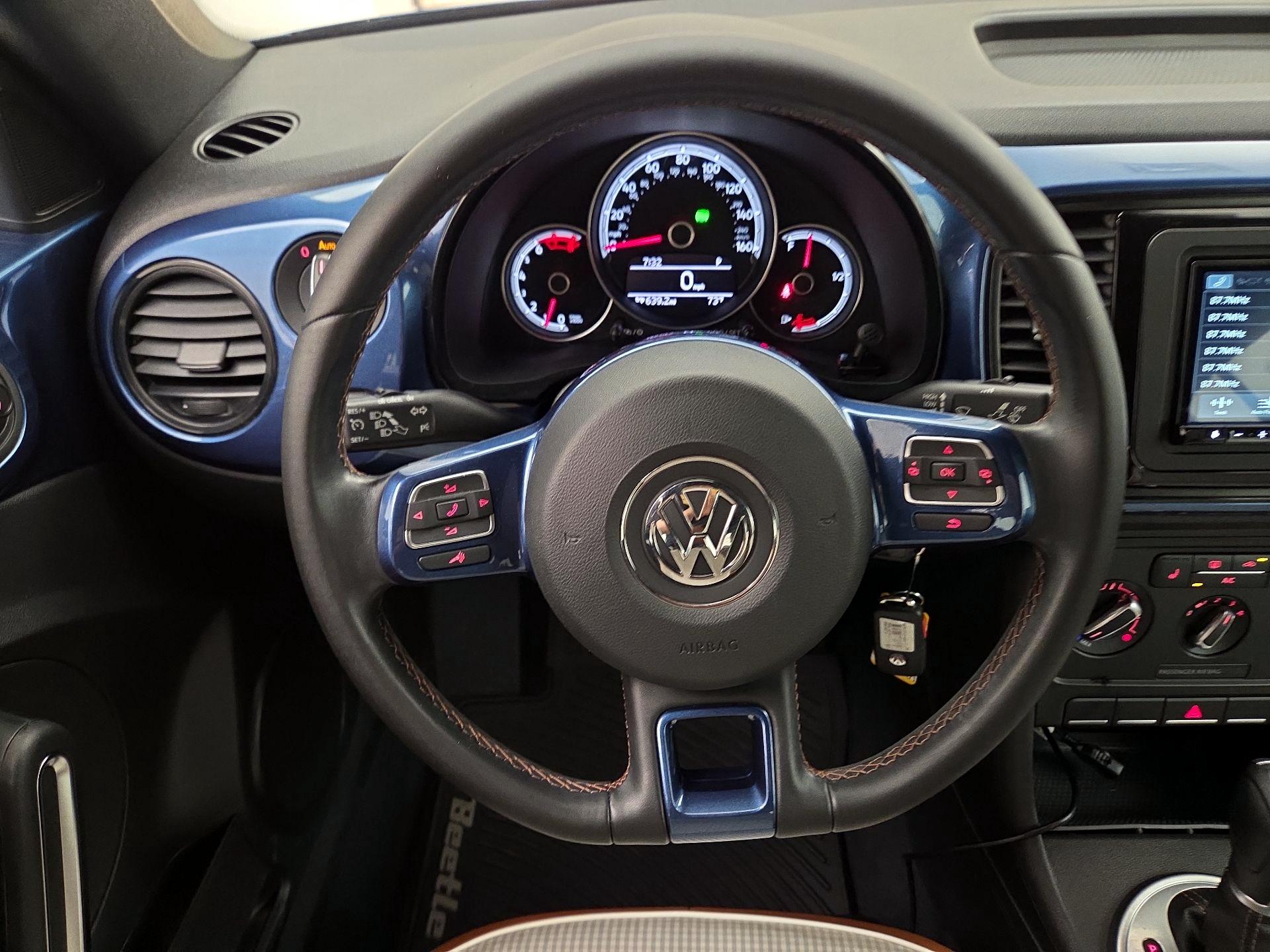 Thumbnail: 2017 Volkswagen Beetle - 10