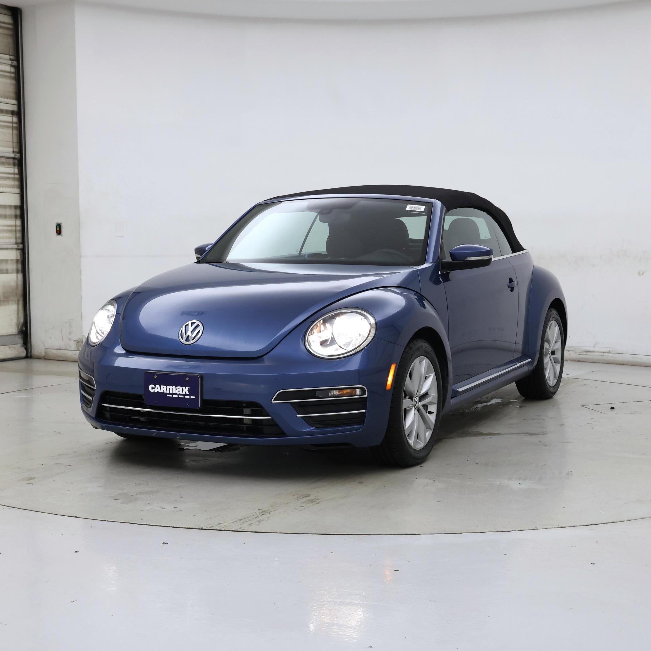Thumbnail: 2017 Volkswagen Beetle - 4