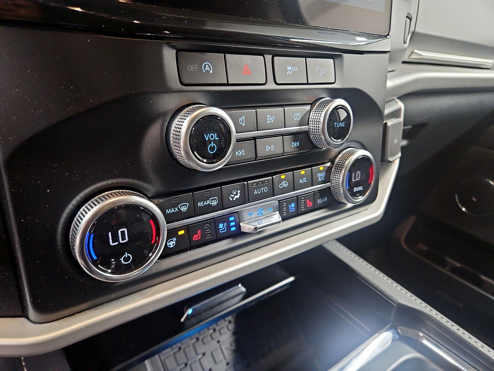 Thumbnail: 2024 Ford Expedition MAX - 17