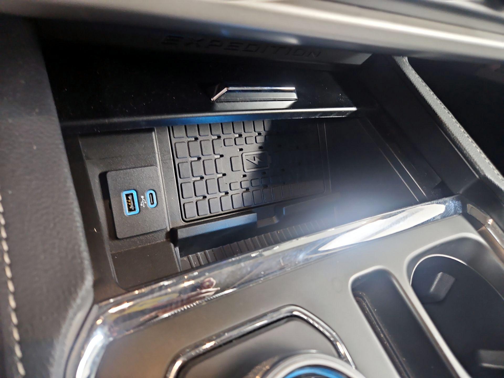 Thumbnail: 2024 Ford Expedition MAX - 19