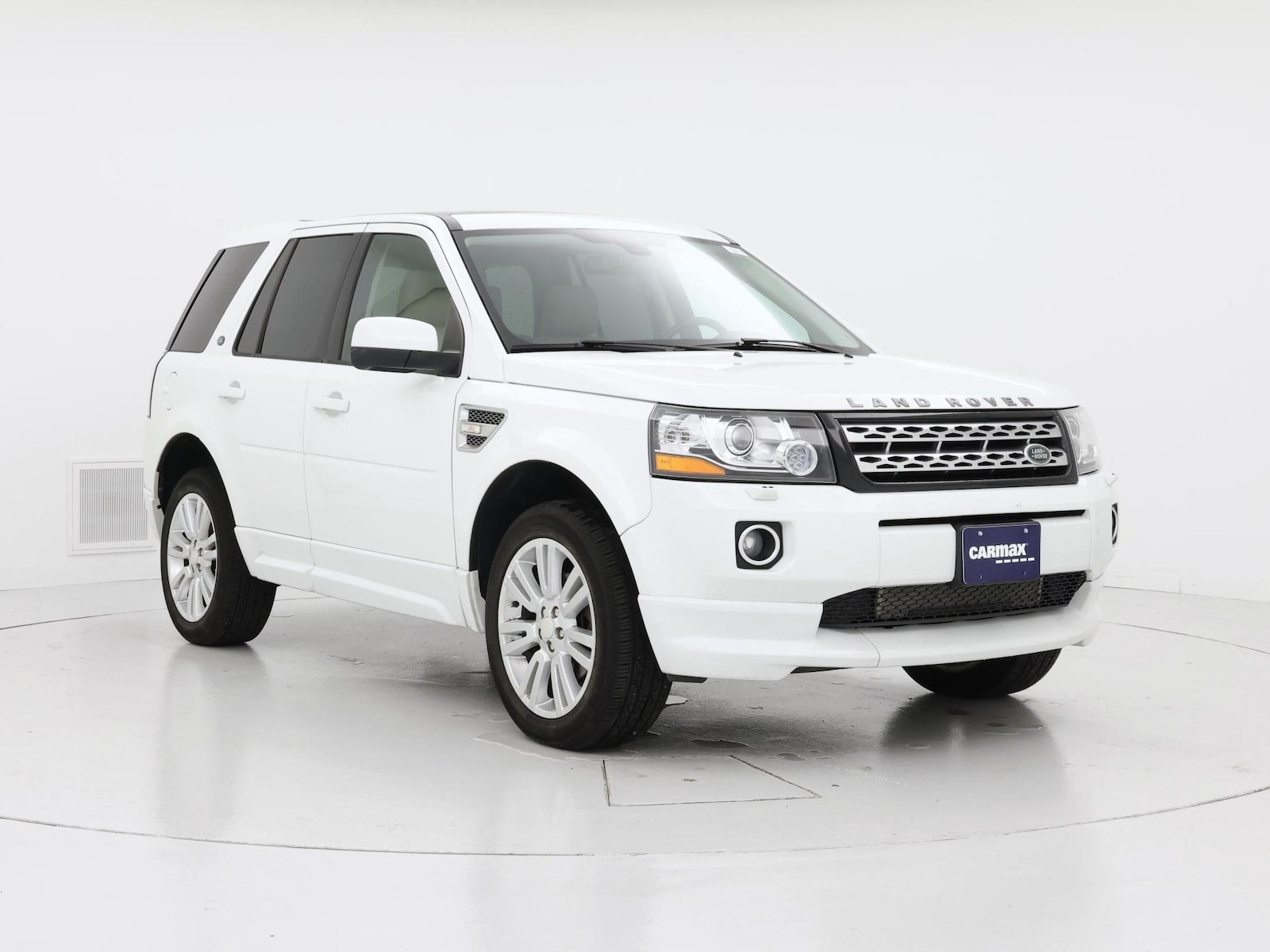 2015 Land Rover LR2 HSE - Photo 2