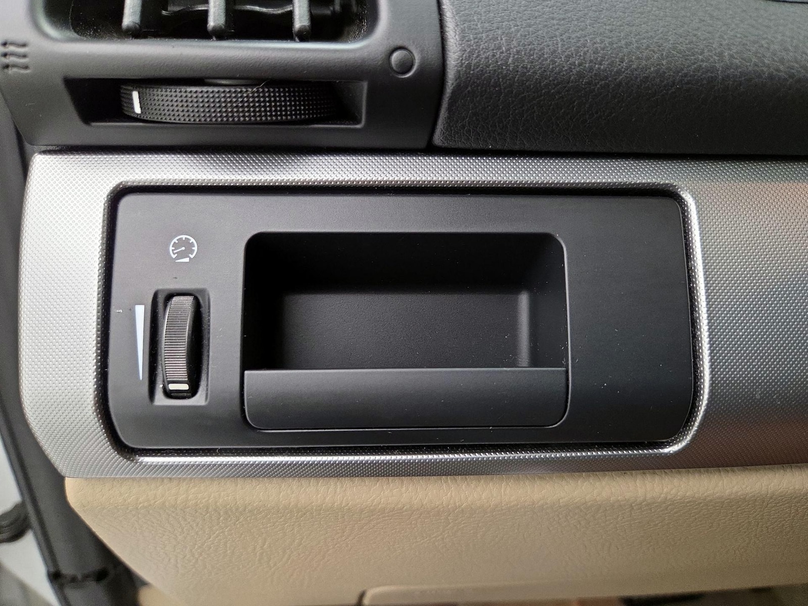 2015 Land Rover LR2 HSE - Photo 14