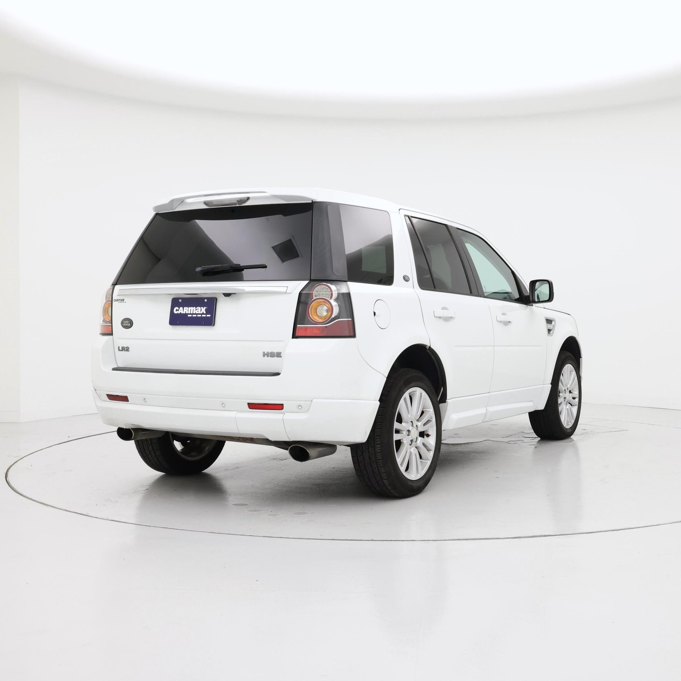 Thumbnail: 2015 Land Rover LR2 - 8