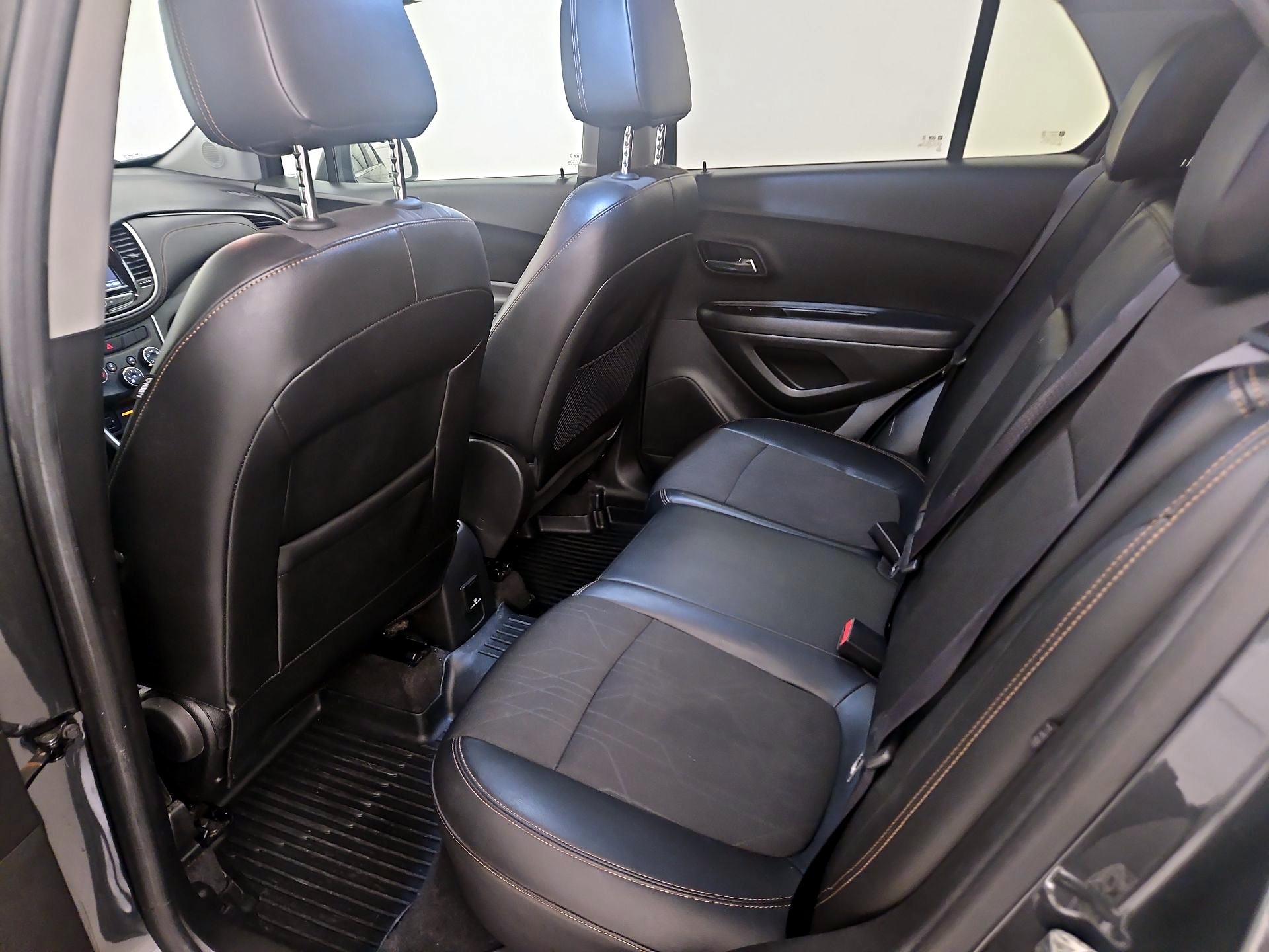 Thumbnail: 2018 Chevrolet Trax - 19