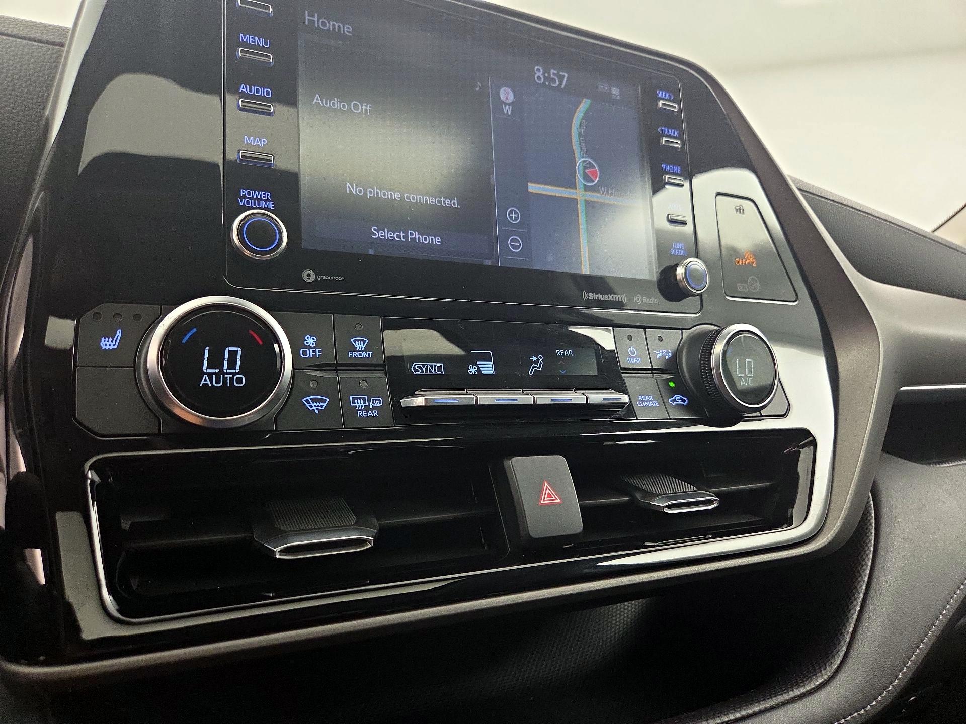Thumbnail: 2020 Toyota Highlander - 17