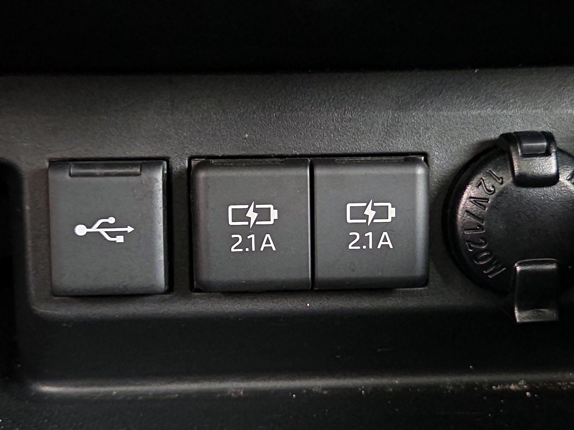 Thumbnail: 2020 Toyota Highlander - 19