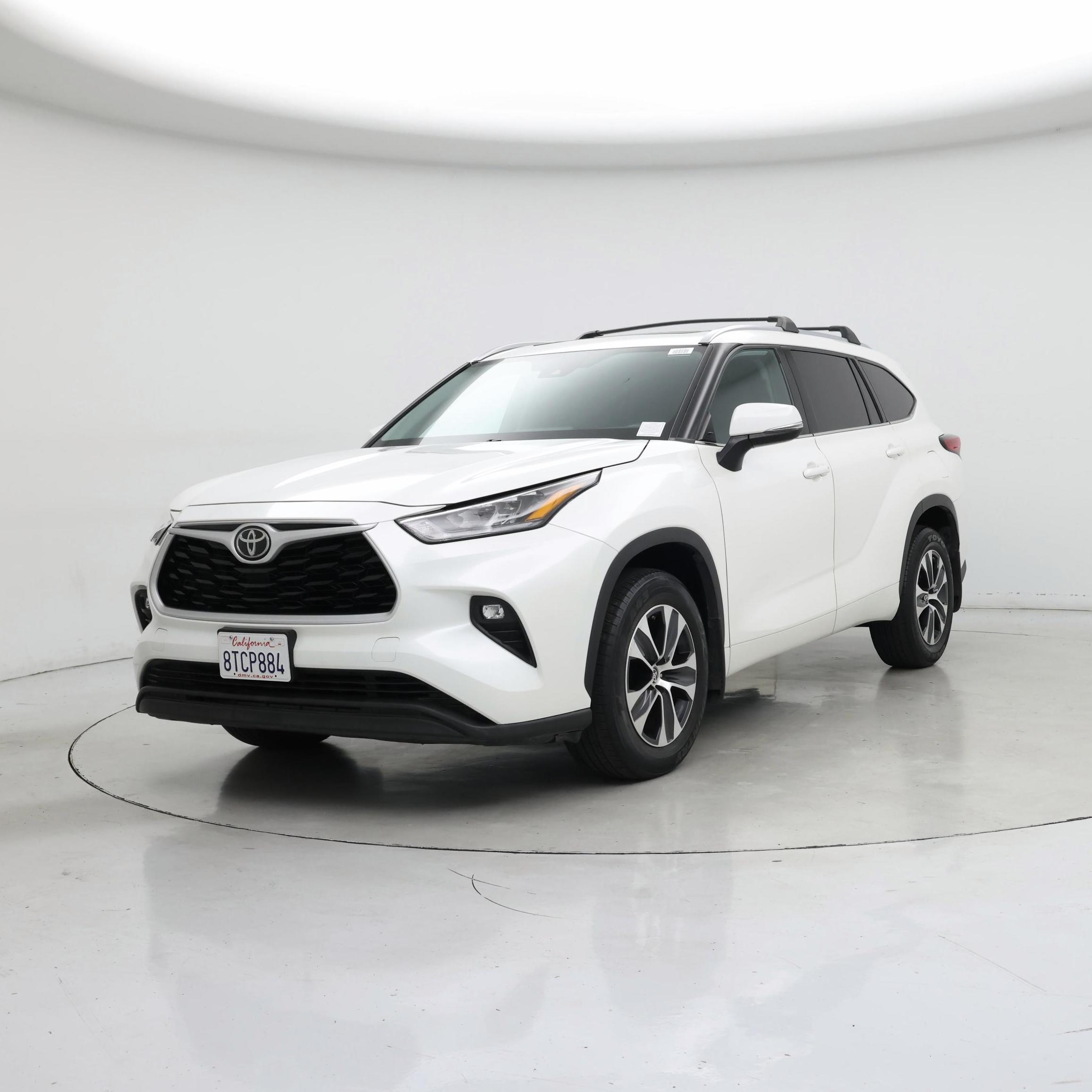 Thumbnail: 2020 Toyota Highlander - 4