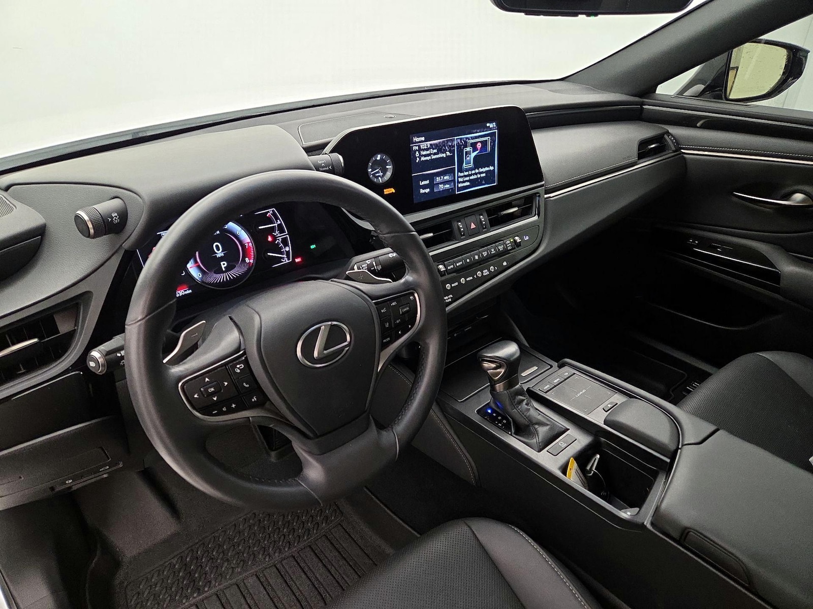2022 Lexus ES 350 - Photo 10