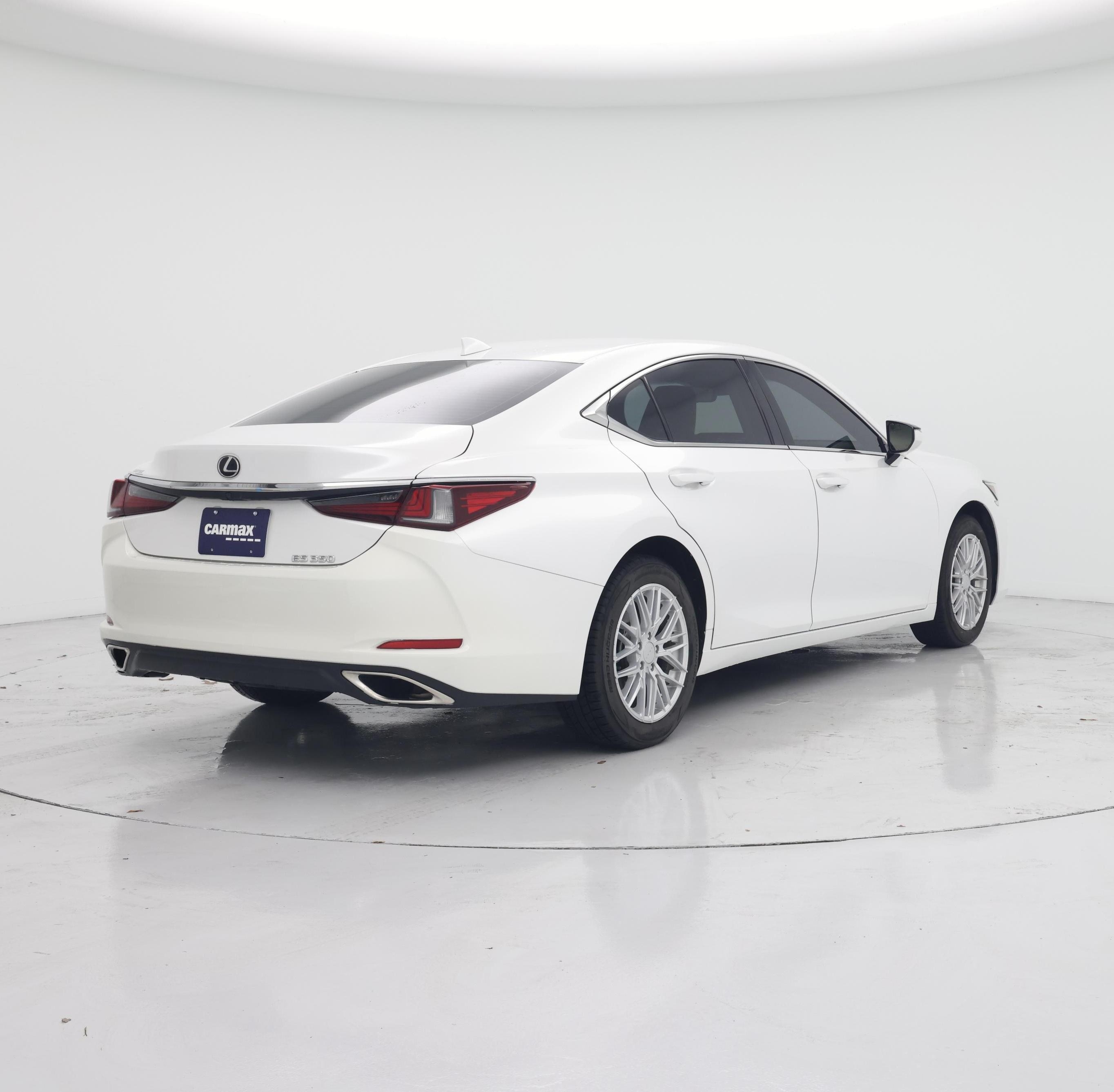 Thumbnail: 2022 Lexus ES - 8