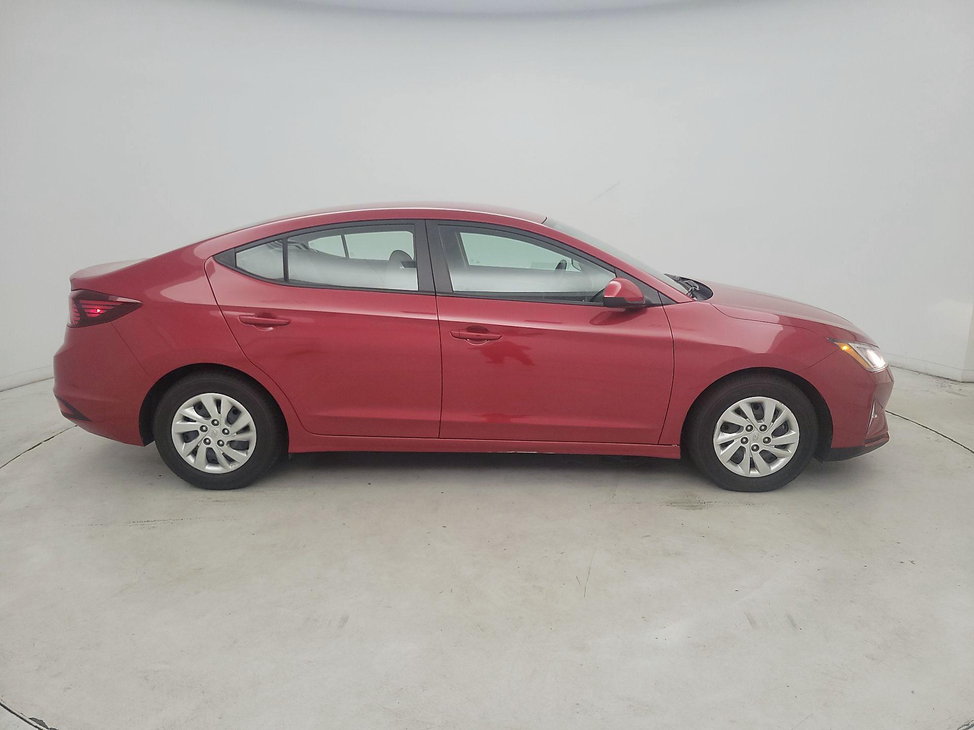 Thumbnail: 2020 Hyundai Elantra - 4