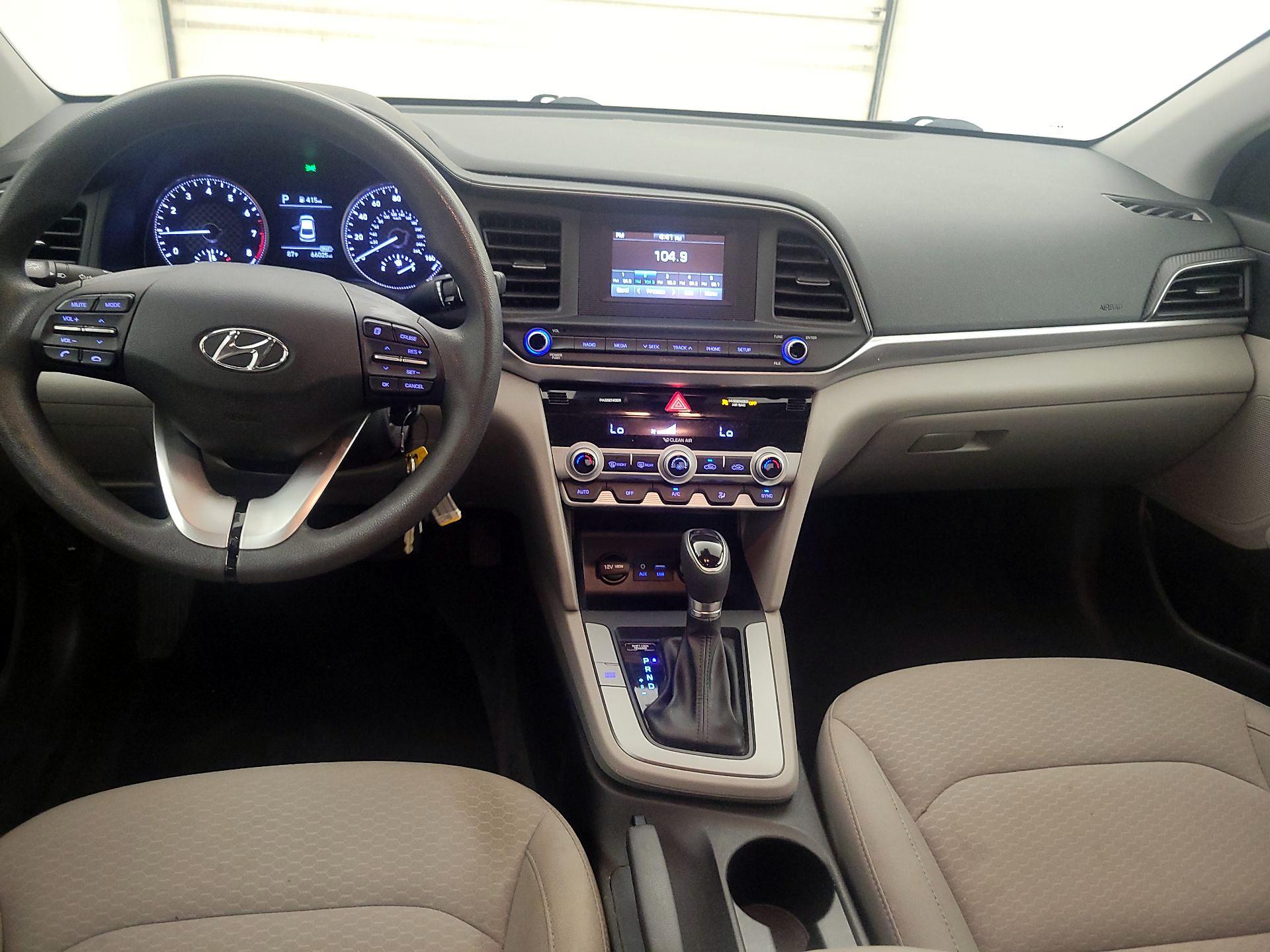 Thumbnail: 2020 Hyundai Elantra - 8