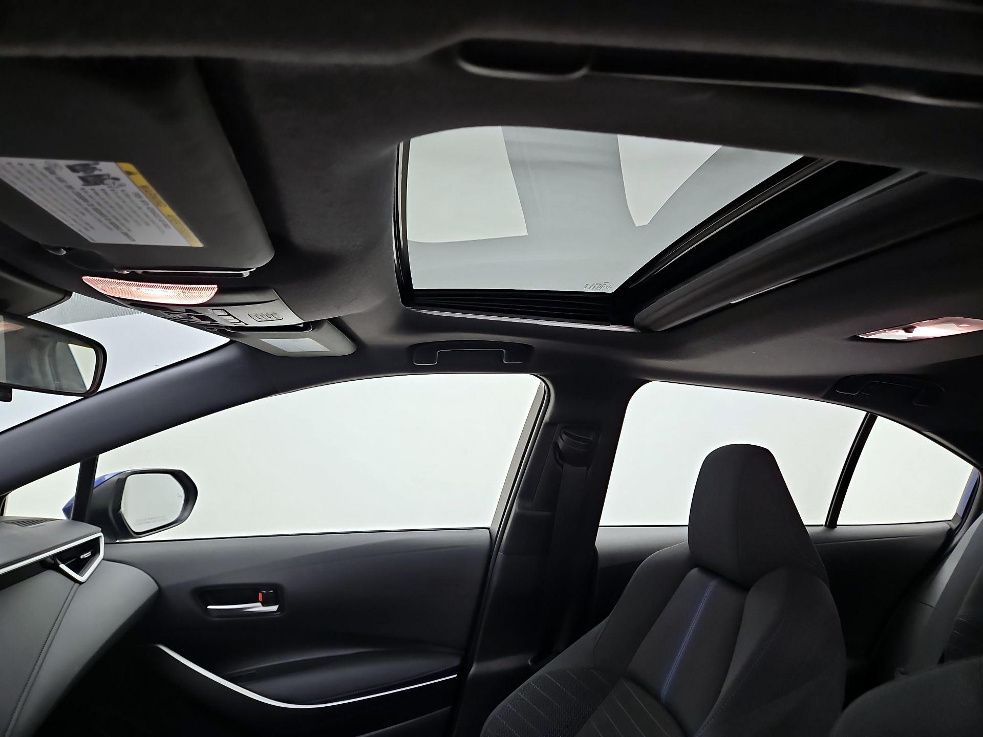 Thumbnail: 2021 Toyota Corolla - 18