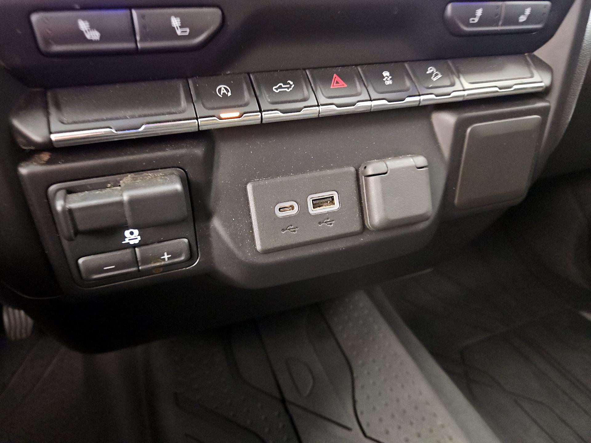 Thumbnail: 2021 Chevrolet Silverado 1500 - 18