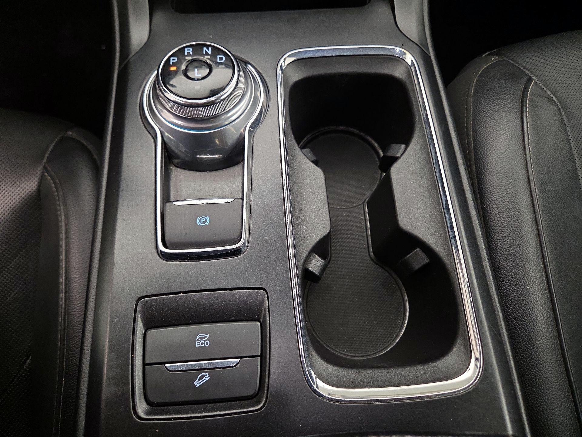 Thumbnail: 2019 Ford Fusion - 18