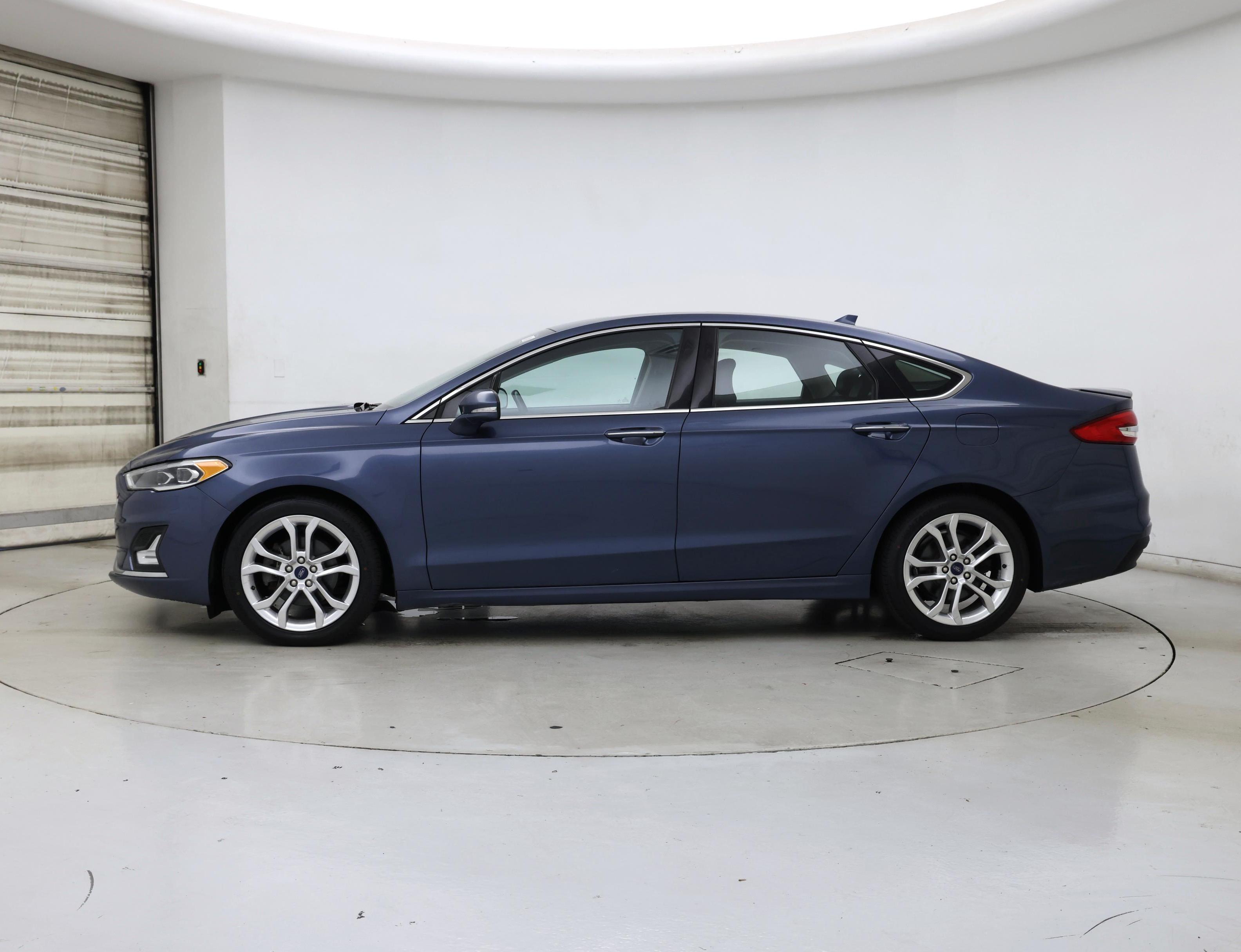 Thumbnail: 2019 Ford Fusion - 3