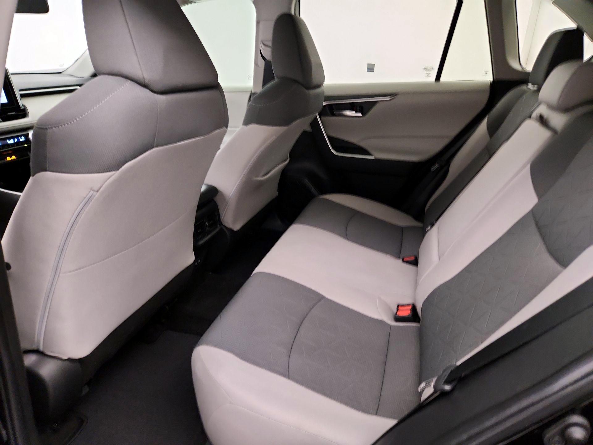 Thumbnail: 2023 Toyota RAV4 - 20