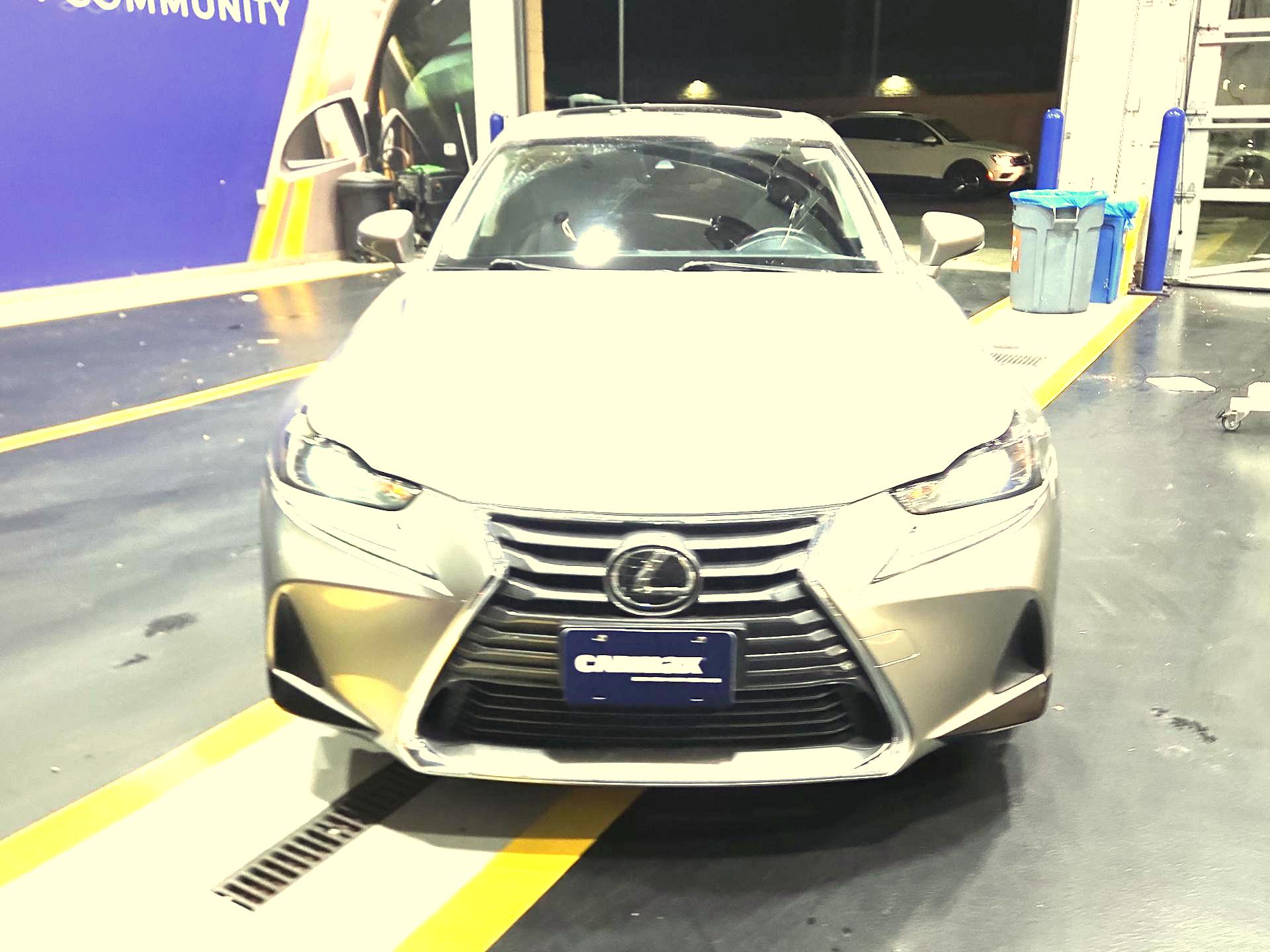 Thumbnail: 2018 Lexus IS - 2