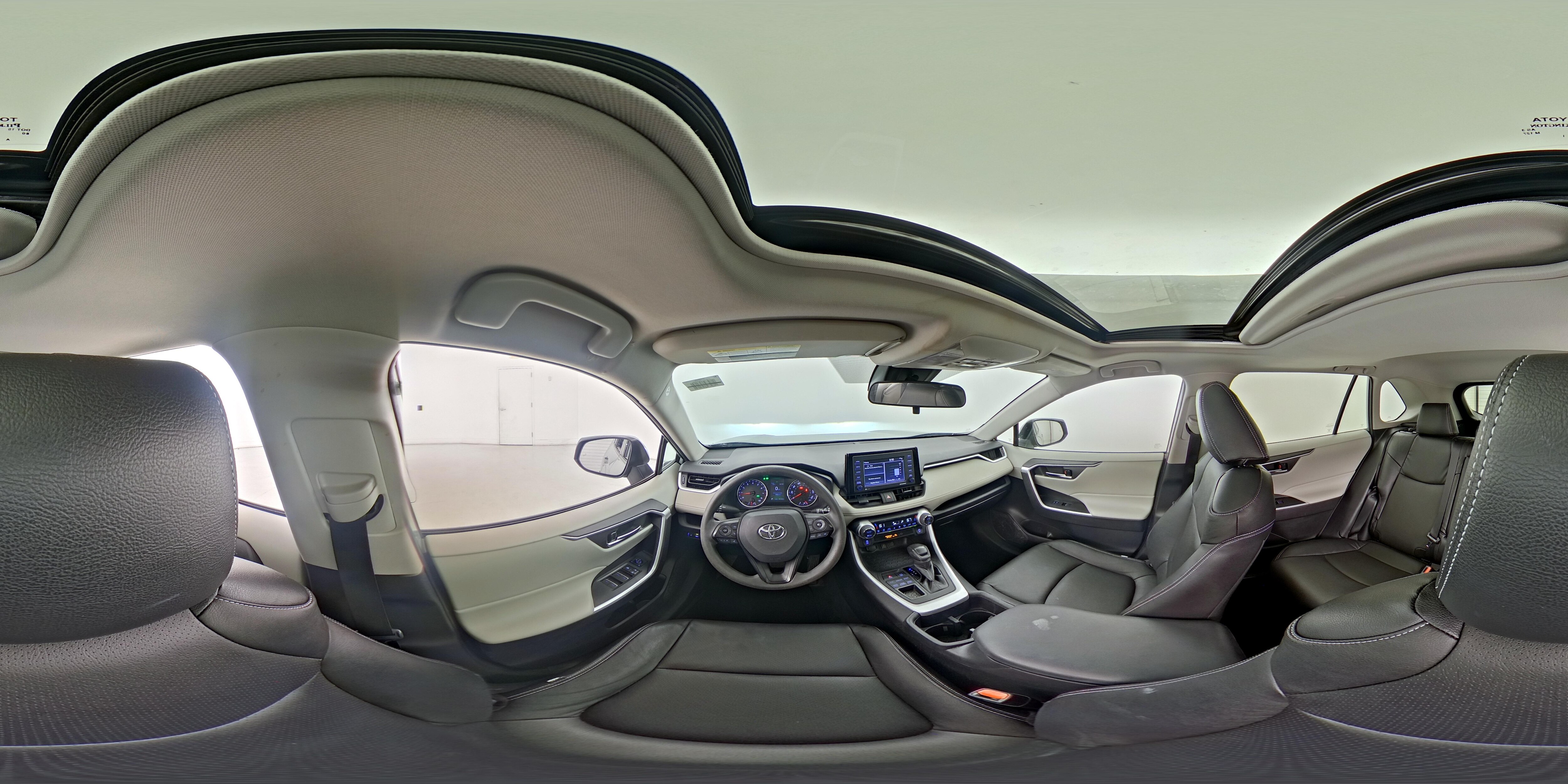 2022 Toyota RAV4 XLE - Photo 27