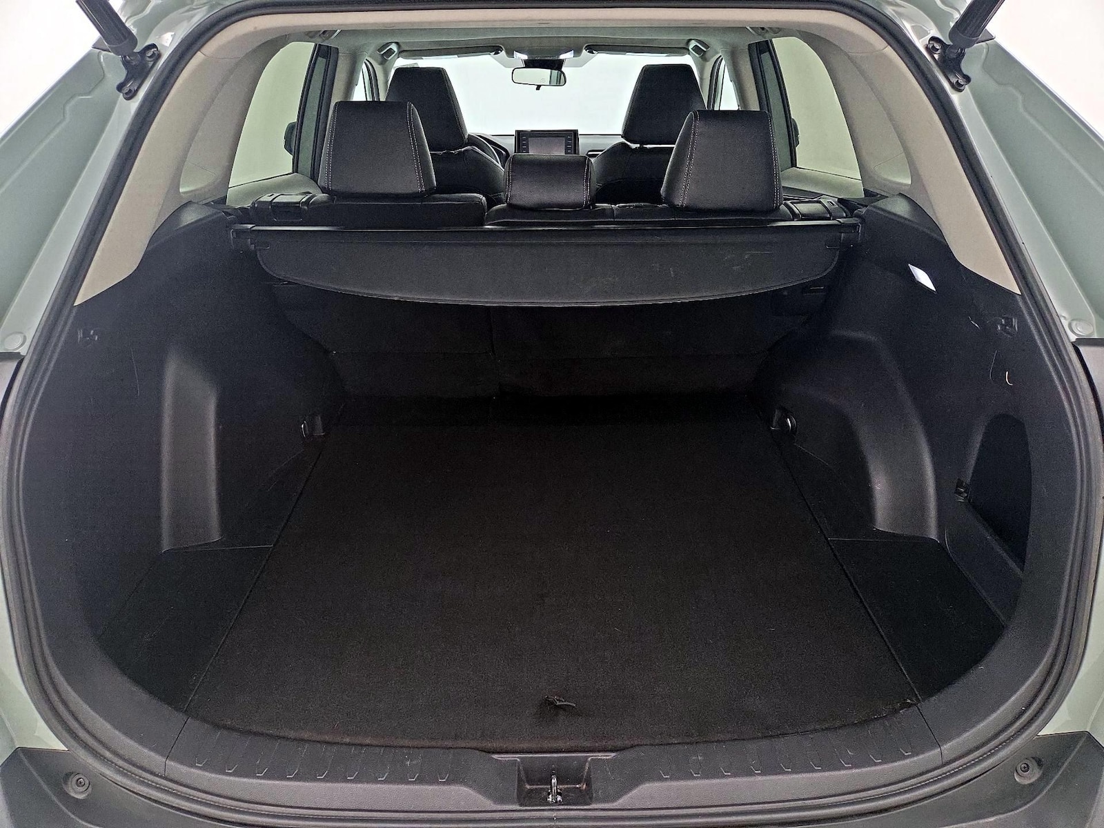 2022 Toyota RAV4 XLE - Photo 22